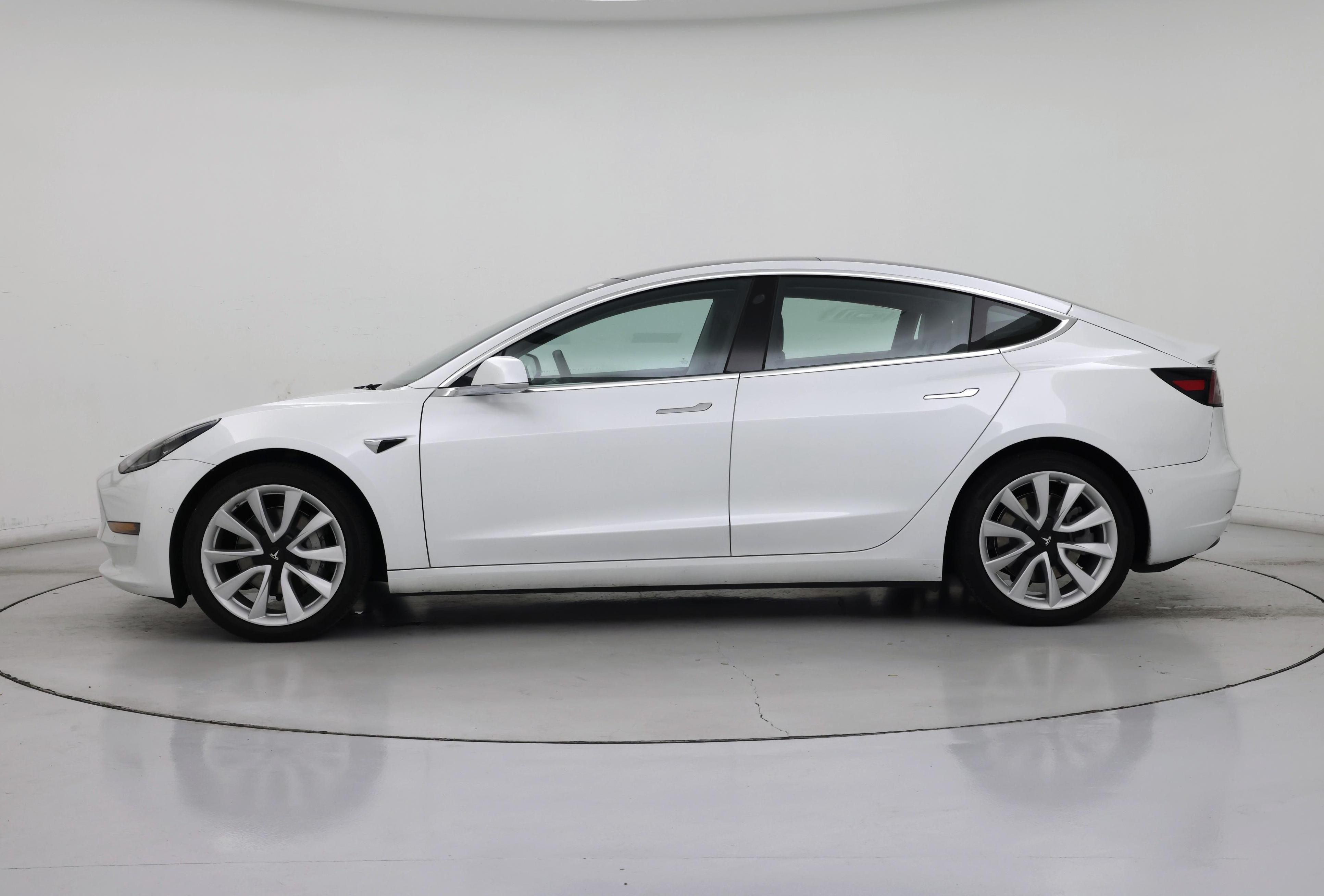Thumbnail: 2020 Tesla Model 3 - 3