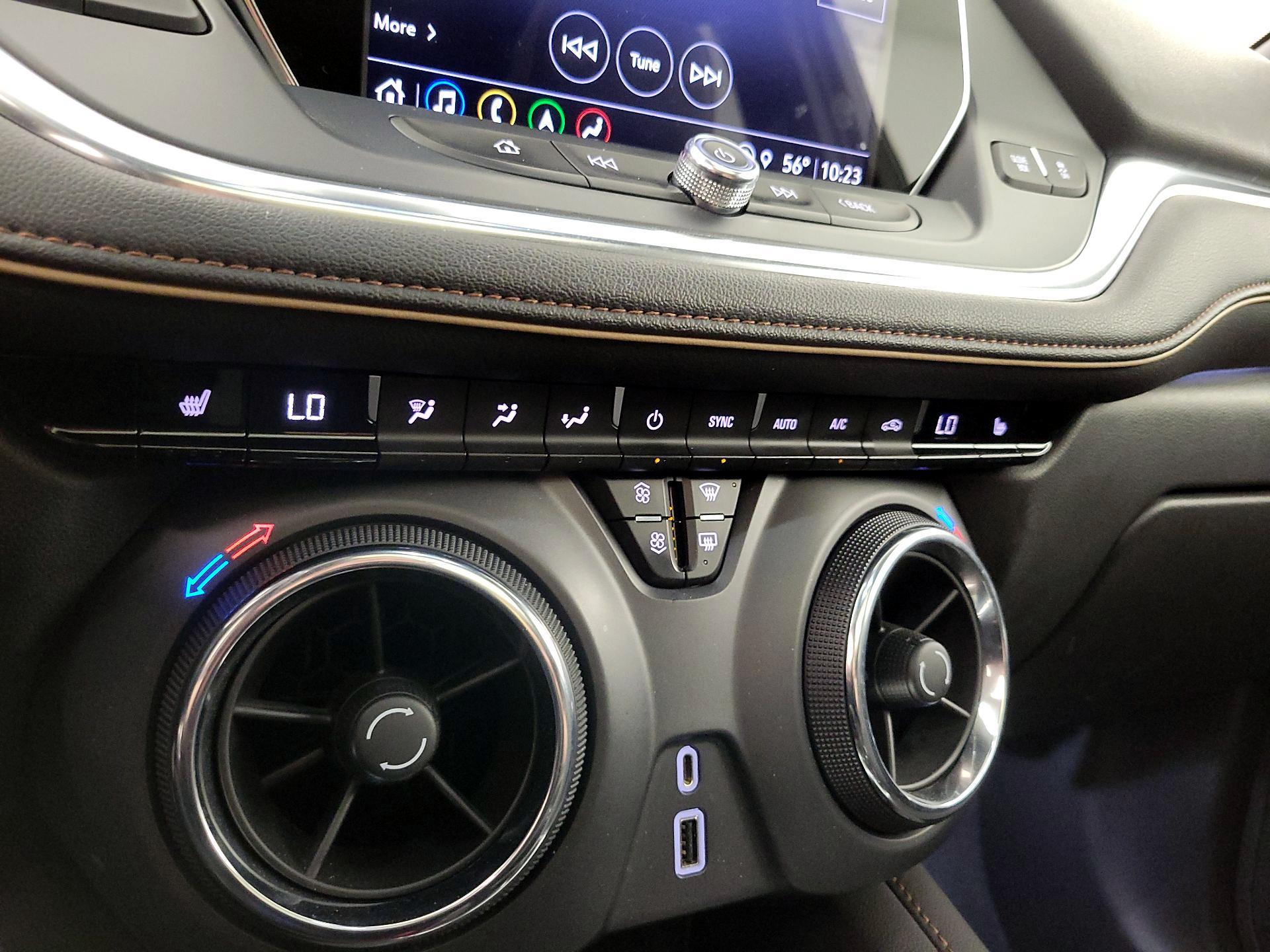 Thumbnail: 2022 Chevrolet Blazer - 17