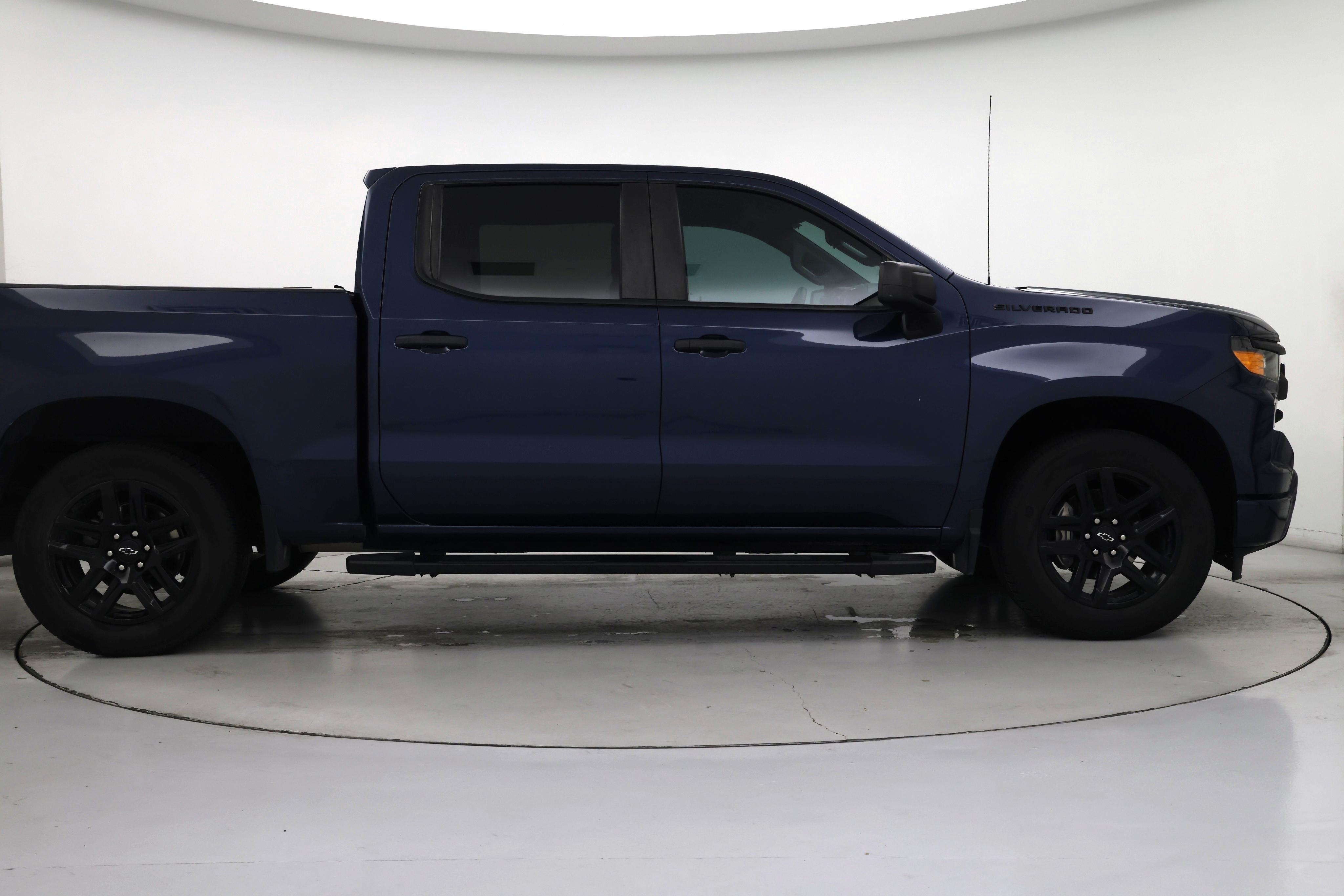 Thumbnail: 2023 Chevrolet Silverado 1500 - 7