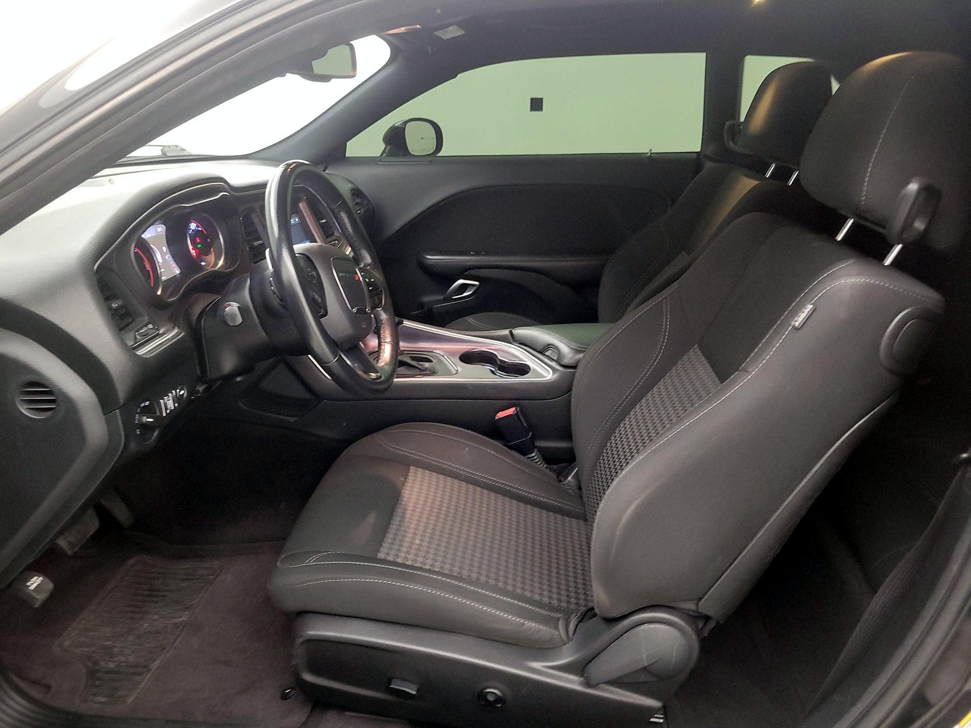 Thumbnail: 2018 Dodge Challenger - 11