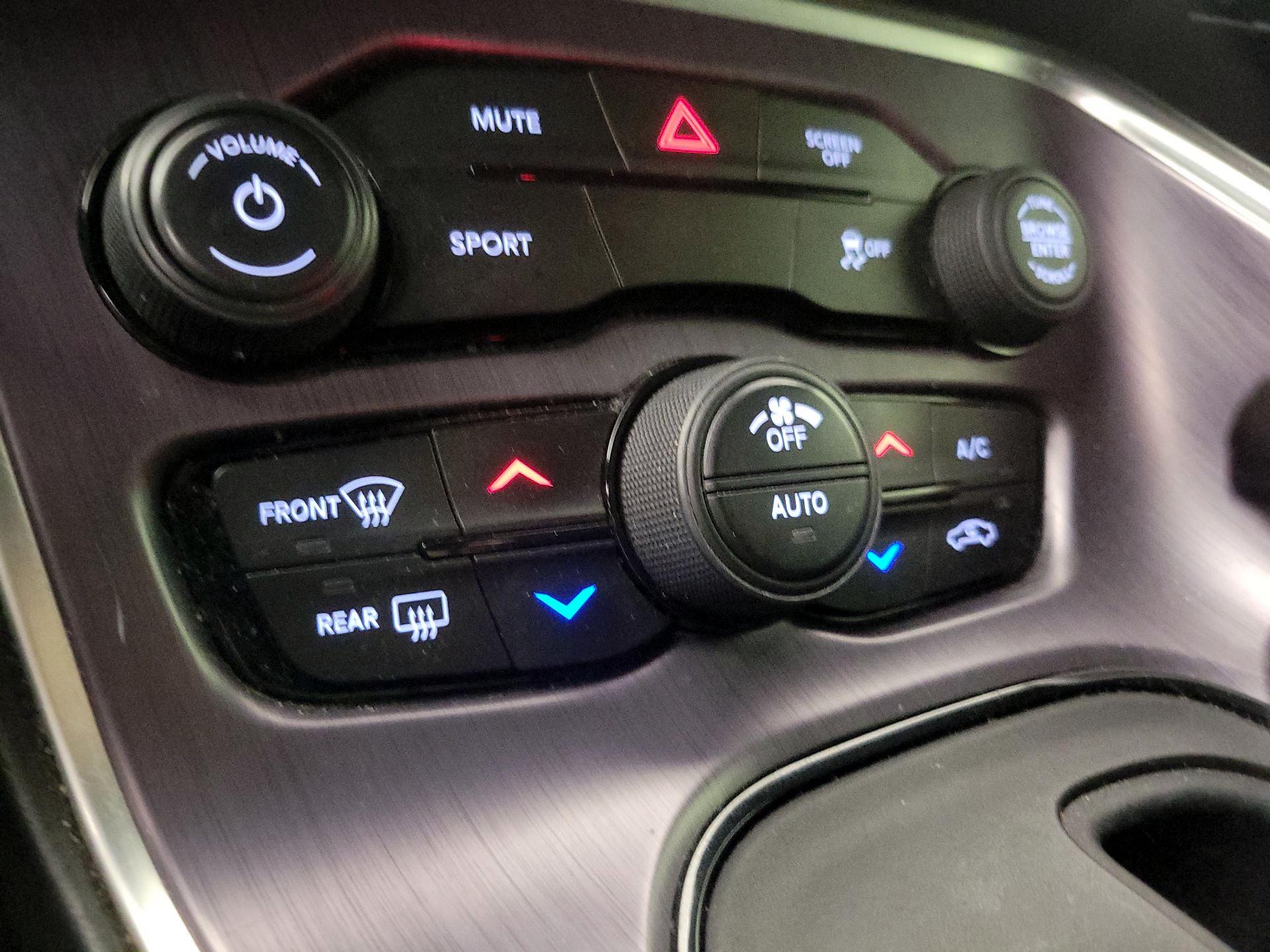 Thumbnail: 2018 Dodge Challenger - 16