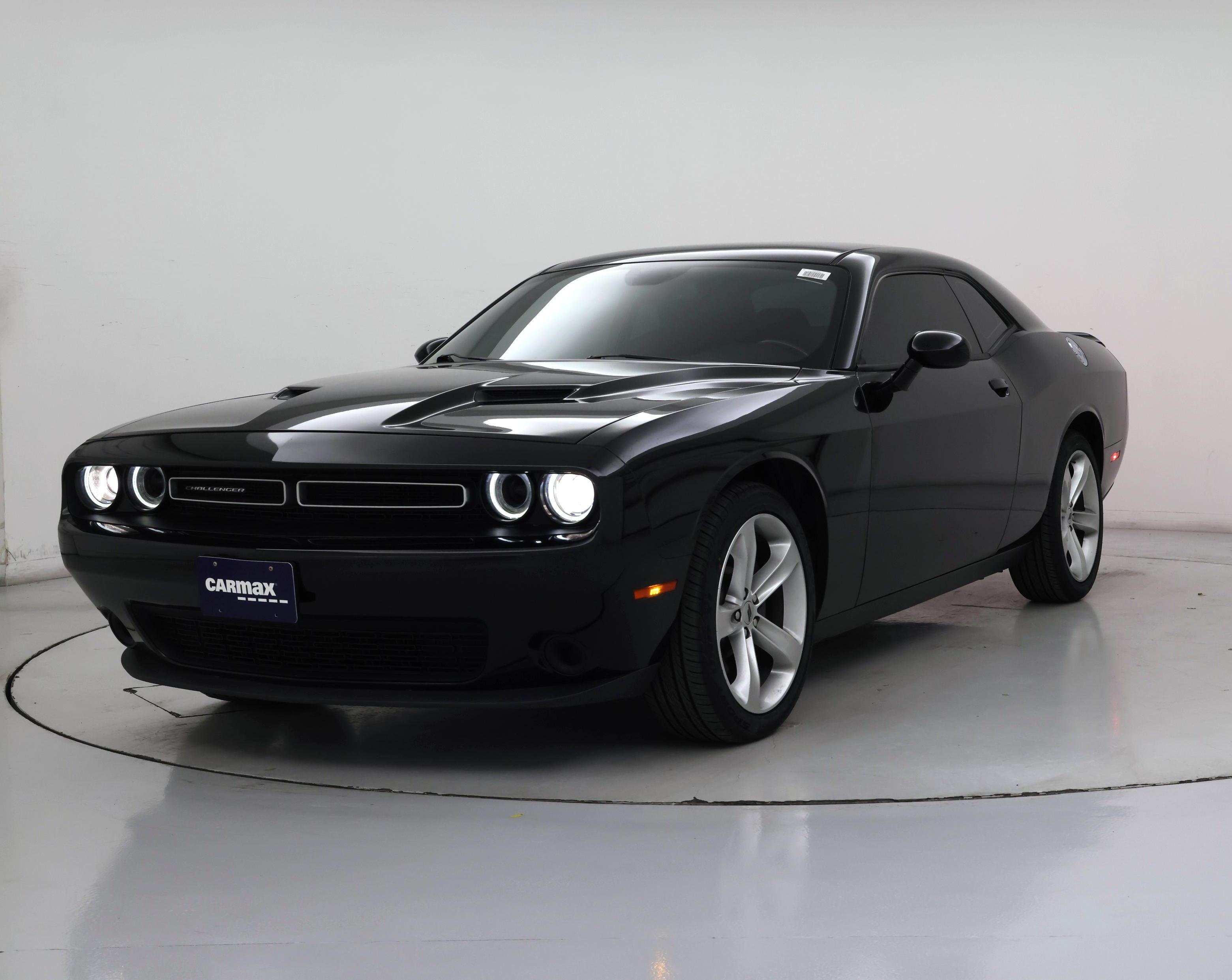 Thumbnail: 2018 Dodge Challenger - 4