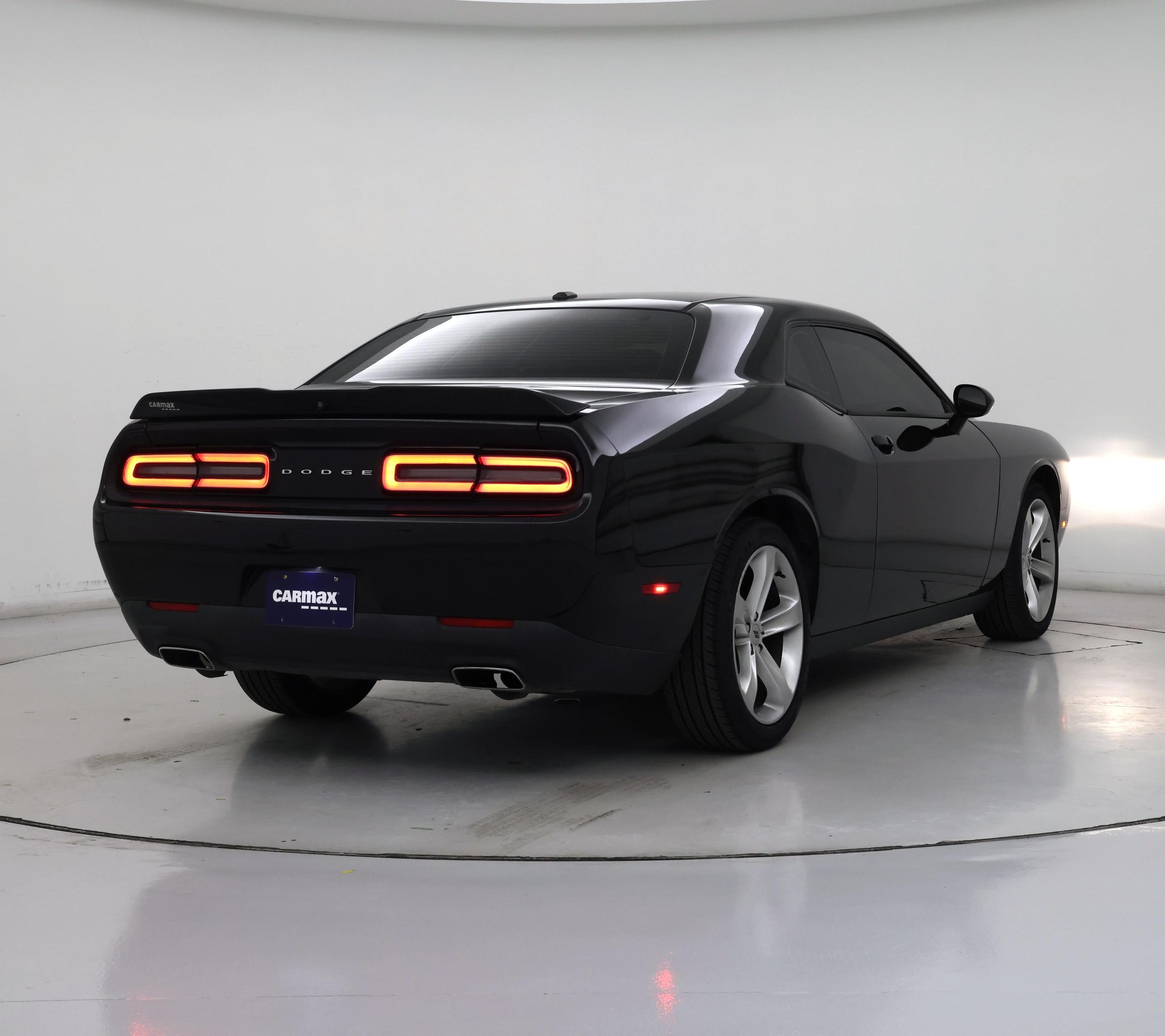 Thumbnail: 2018 Dodge Challenger - 8