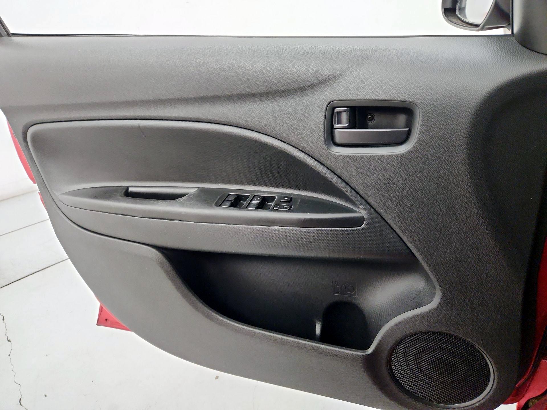 Thumbnail: 2021 Mitsubishi Mirage - 12