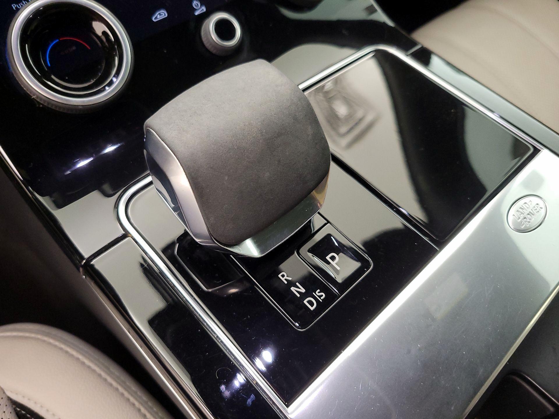 Thumbnail: 2023 Land Rover Range Rover Velar - 18