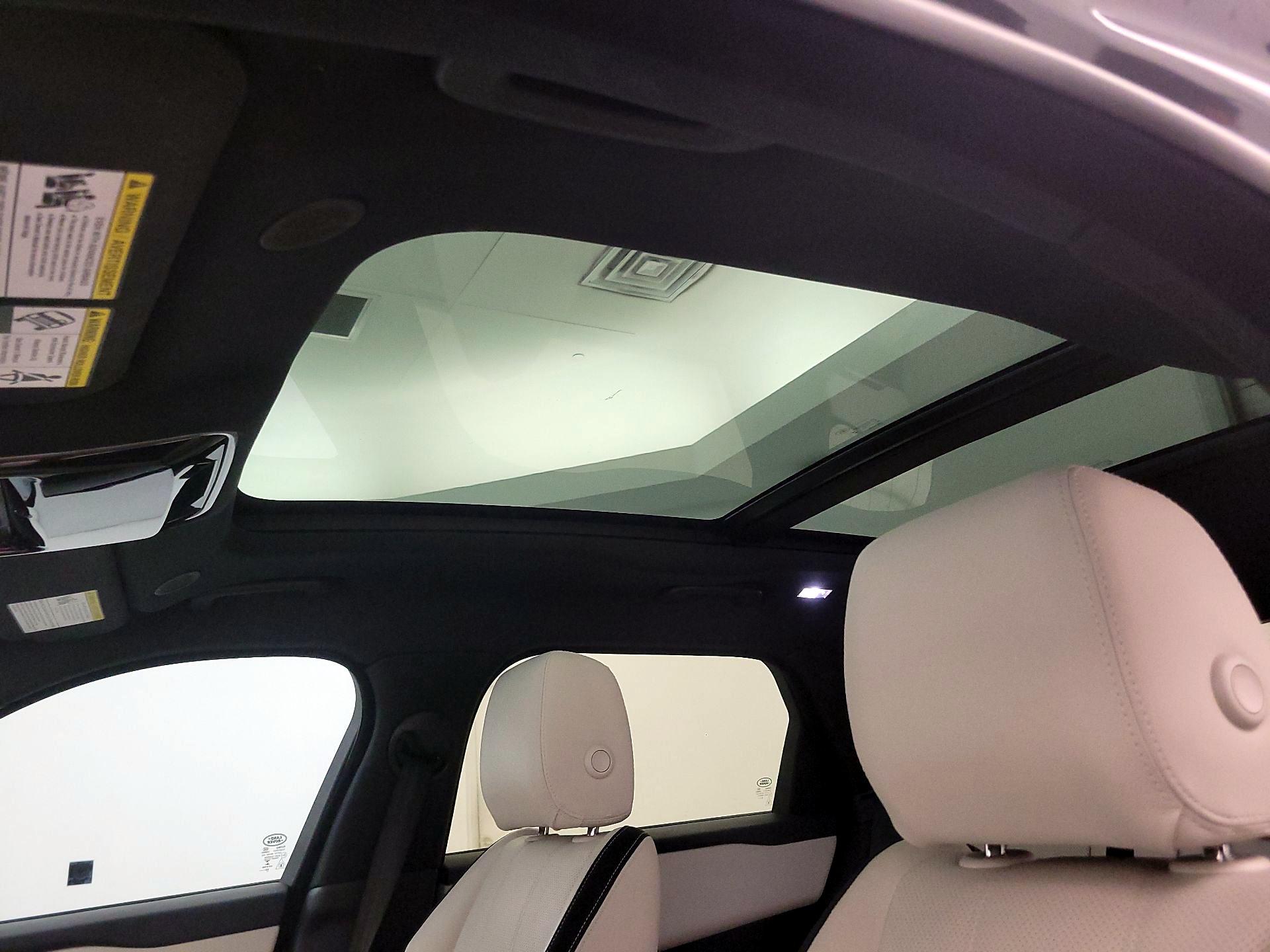 Thumbnail: 2023 Land Rover Range Rover Velar - 20