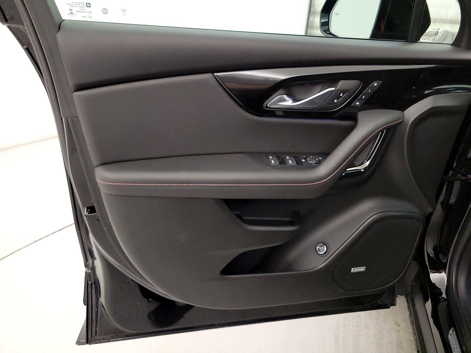 Thumbnail: 2022 Chevrolet Blazer - 12