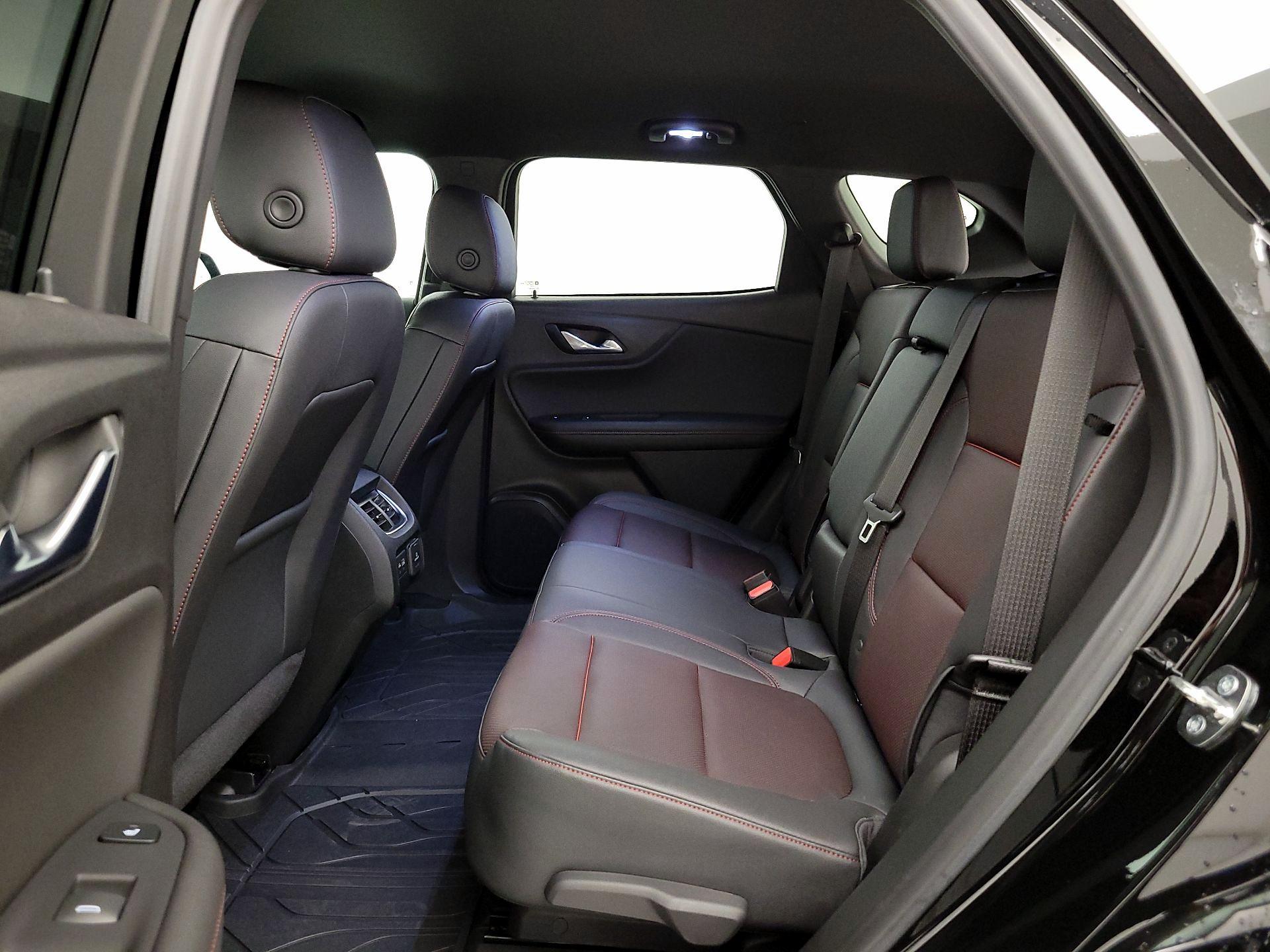 Thumbnail: 2022 Chevrolet Blazer - 20