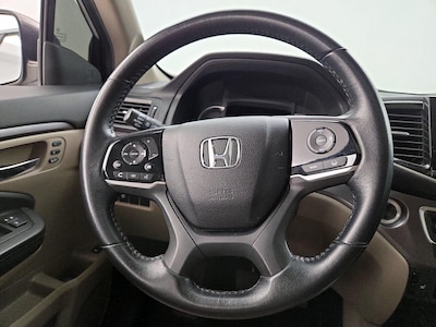 Steering Wheel & Instrument Cluster (On)