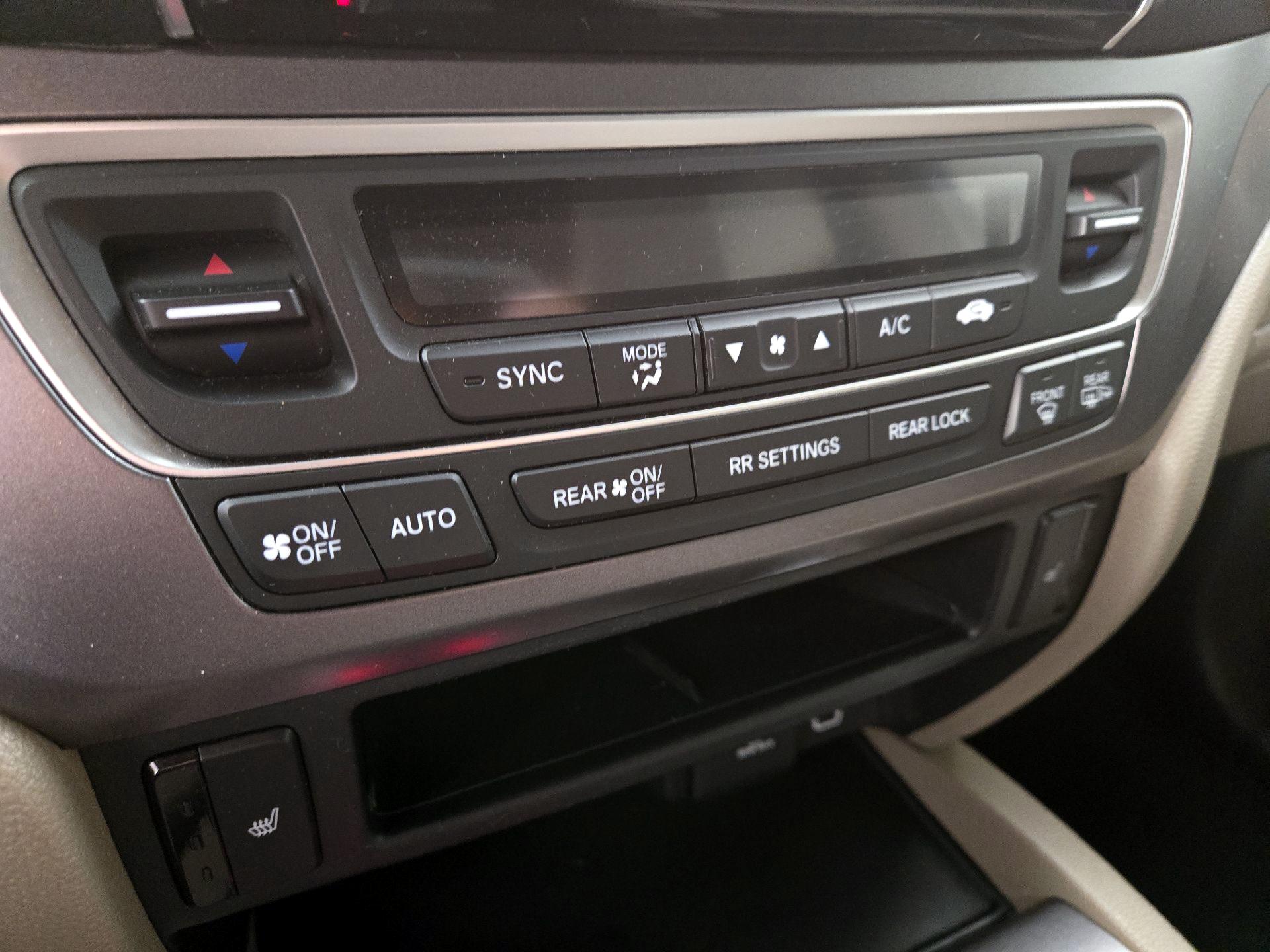 Thumbnail: 2021 Honda Pilot - 16