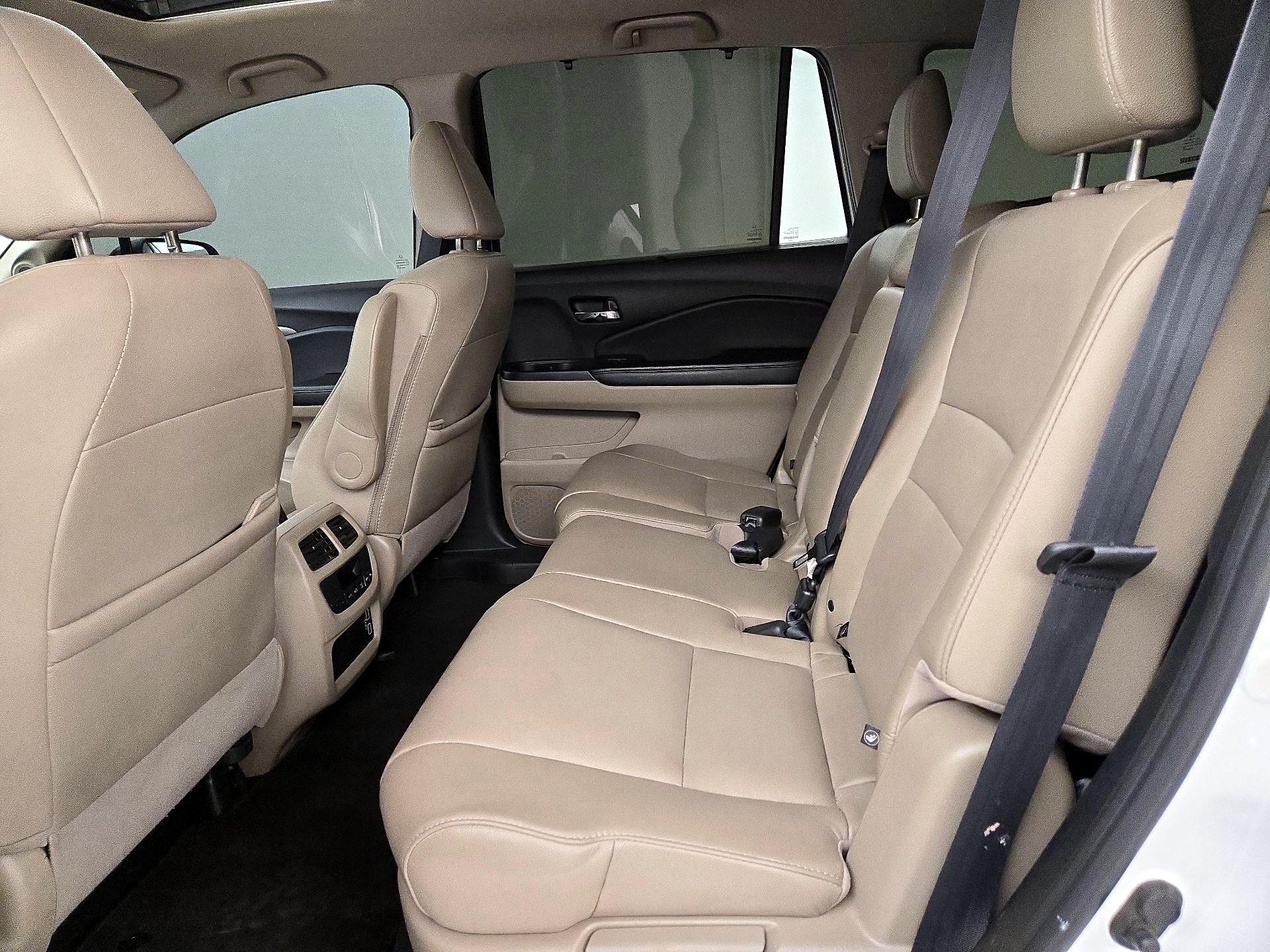 Thumbnail: 2021 Honda Pilot - 20