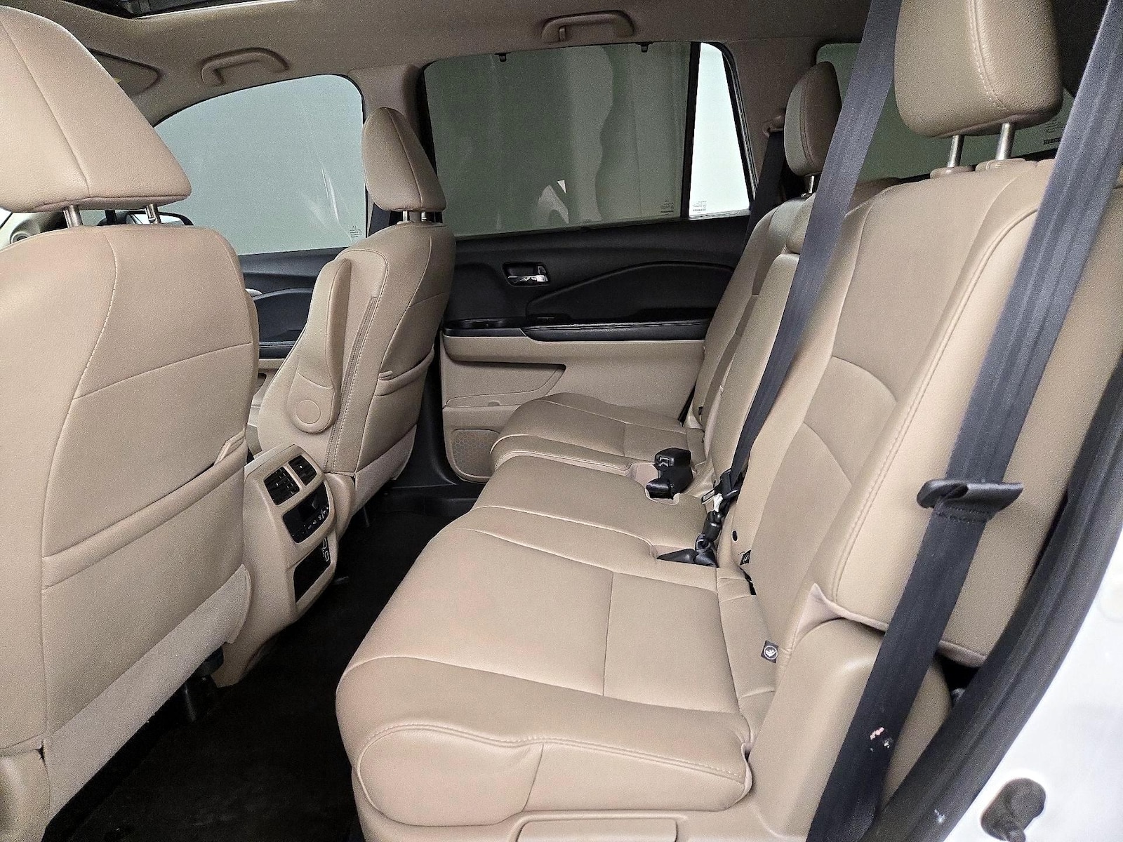 2021 Honda Pilot EX-L - Photo 21