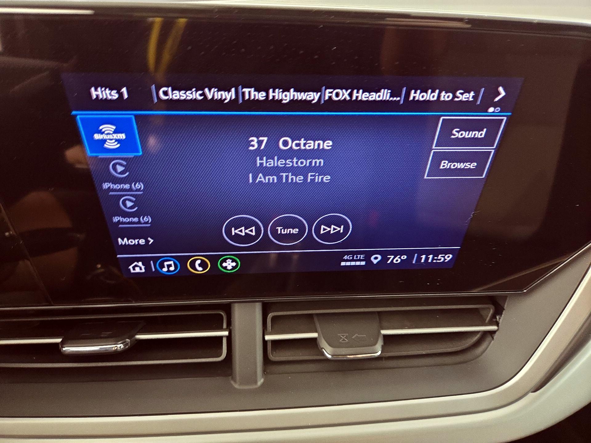 Thumbnail: 2025 Chevrolet Trax - 15