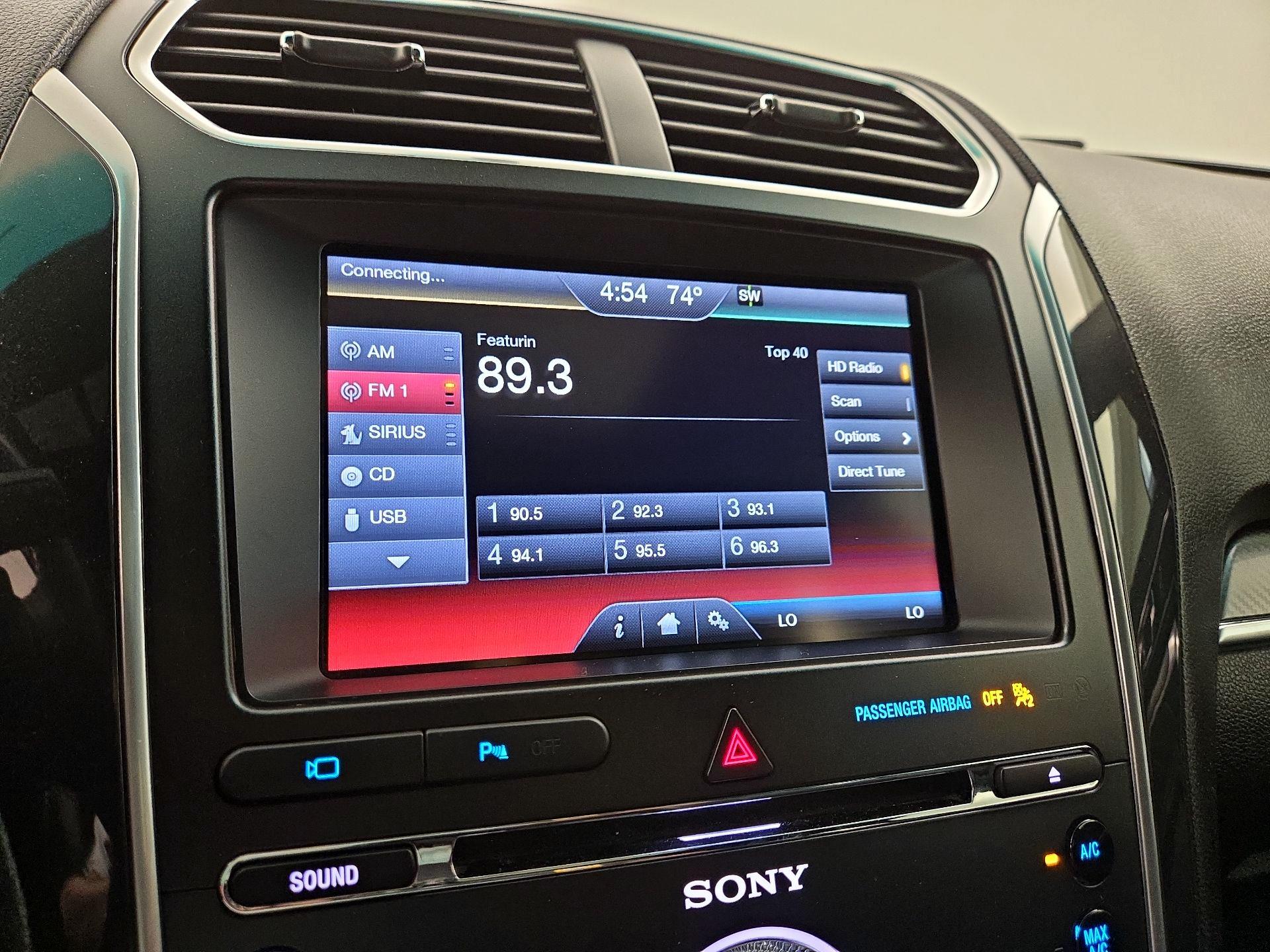 Thumbnail: 2016 Ford Explorer - 15