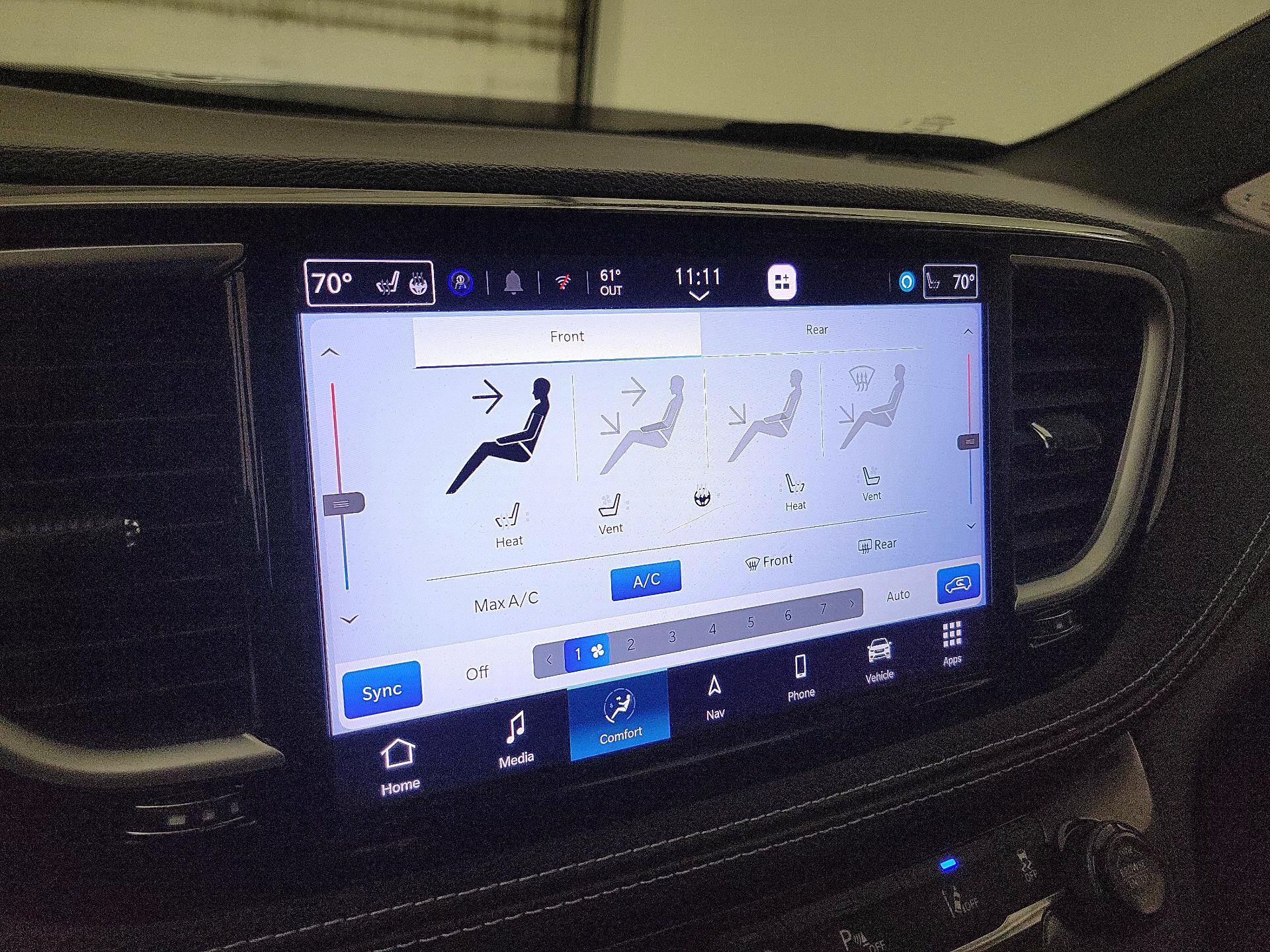 Thumbnail: 2025 Chrysler Pacifica - 16