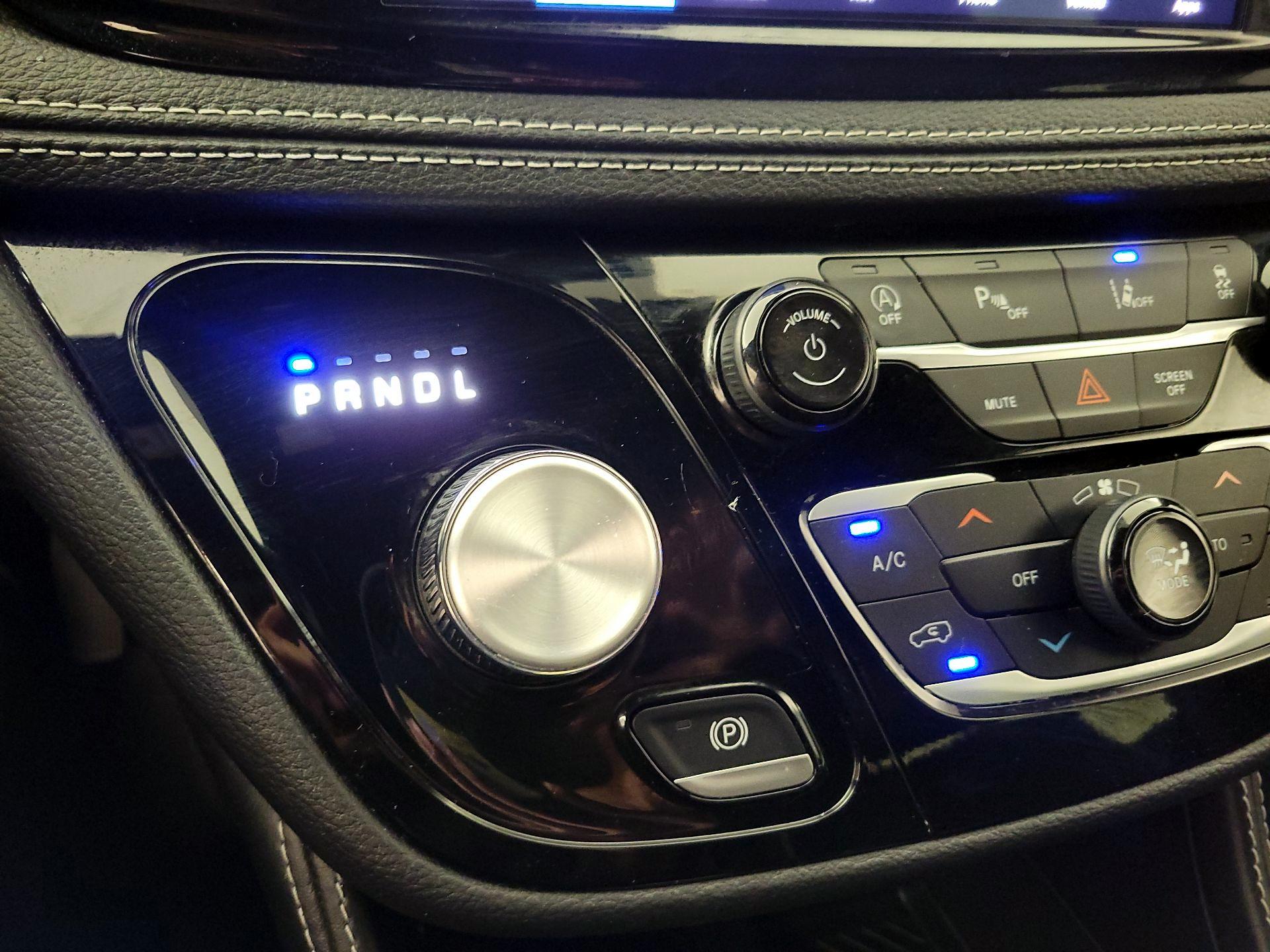 Thumbnail: 2025 Chrysler Pacifica - 17