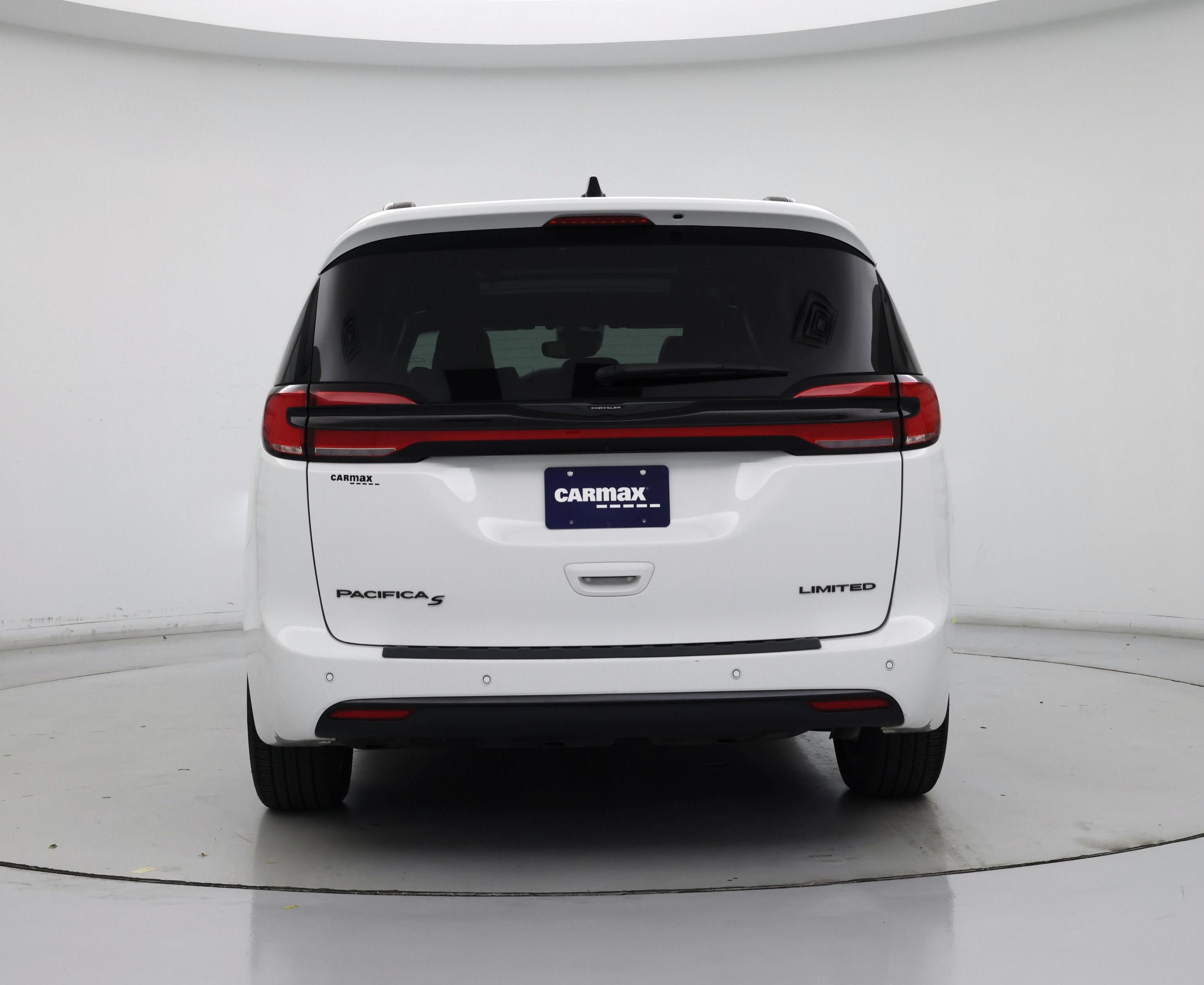 Thumbnail: 2025 Chrysler Pacifica - 6