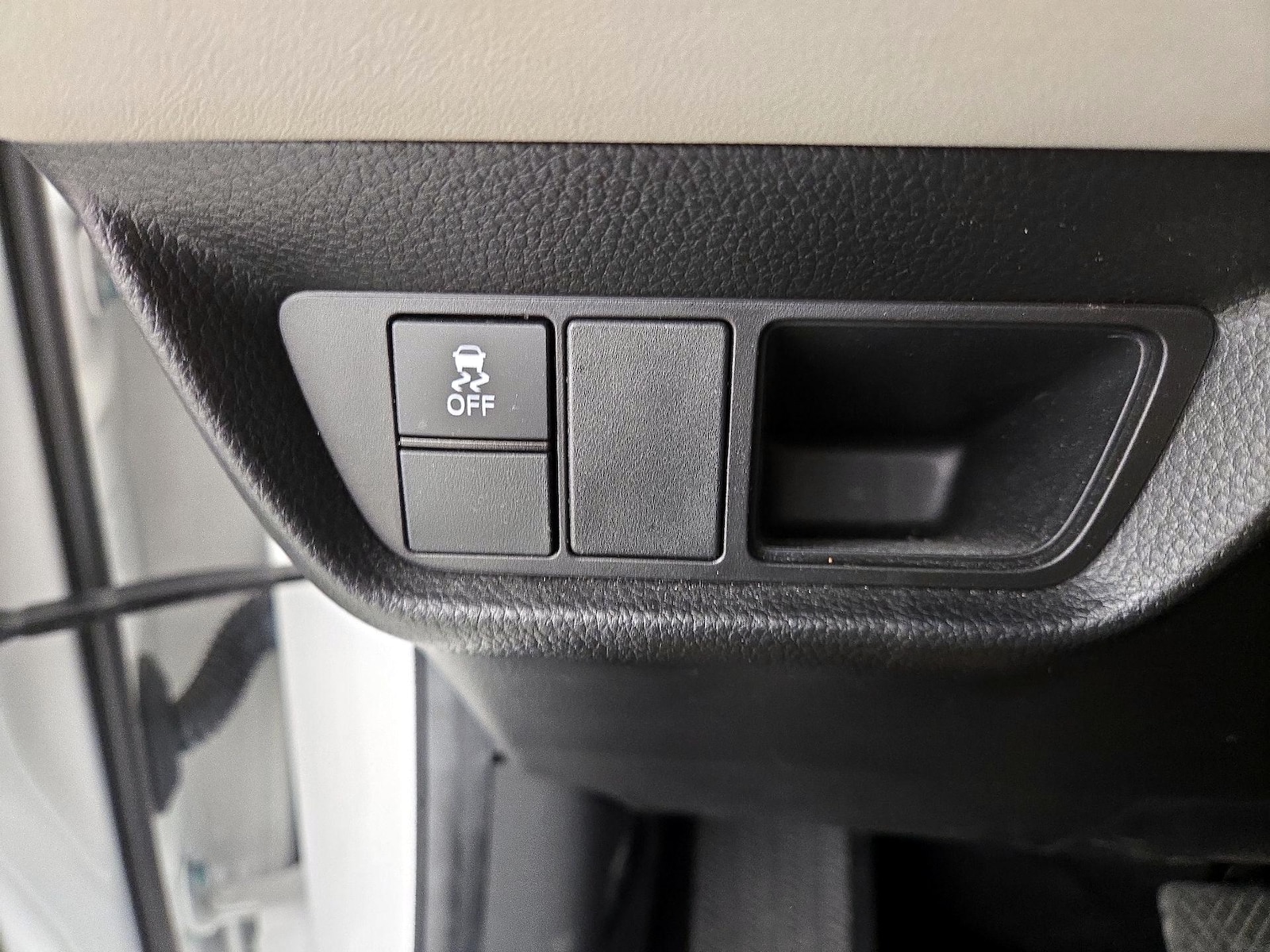 2023 Honda HR-V LX - Photo 14