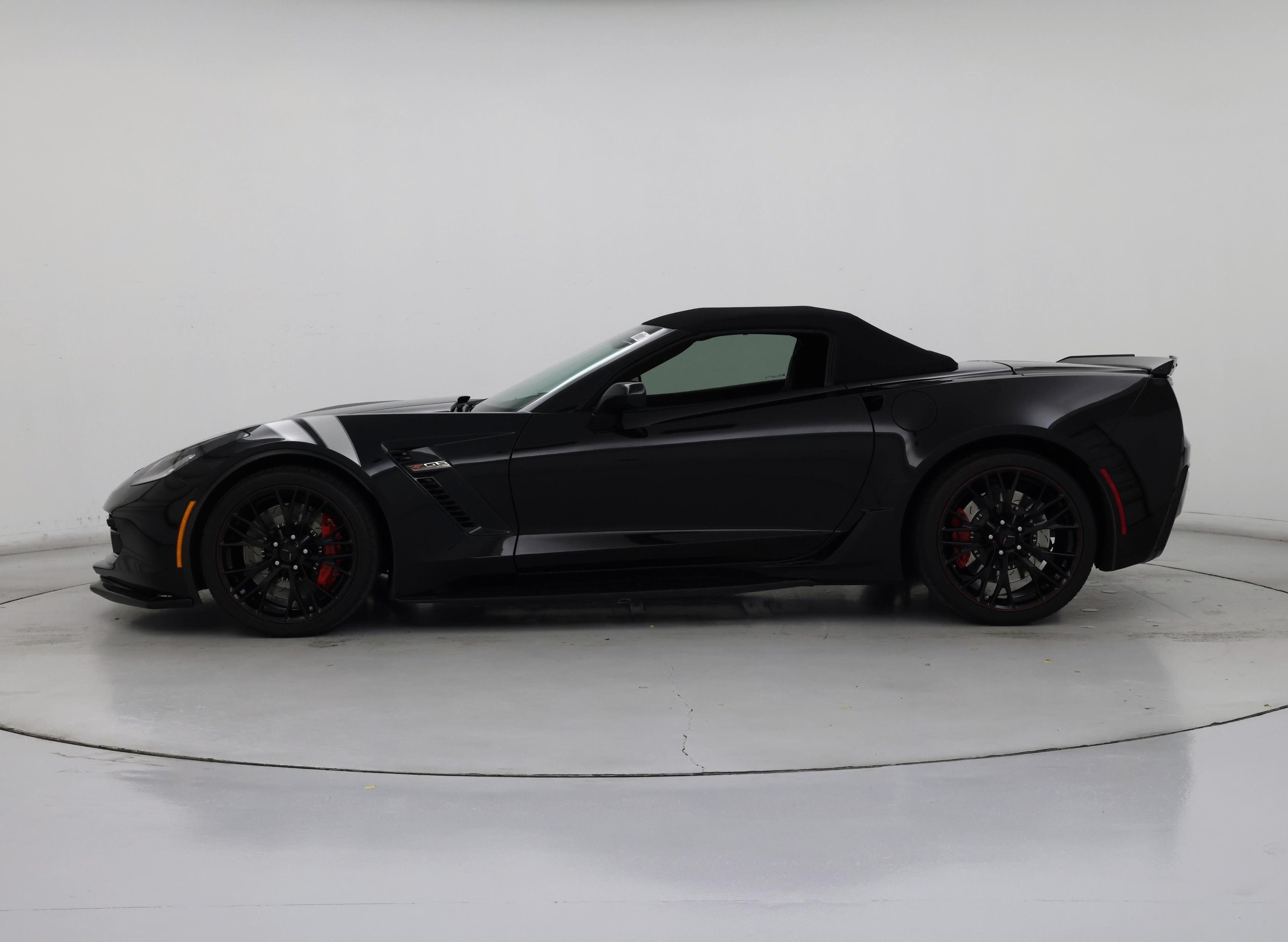 Thumbnail: 2017 Chevrolet Corvette - 3