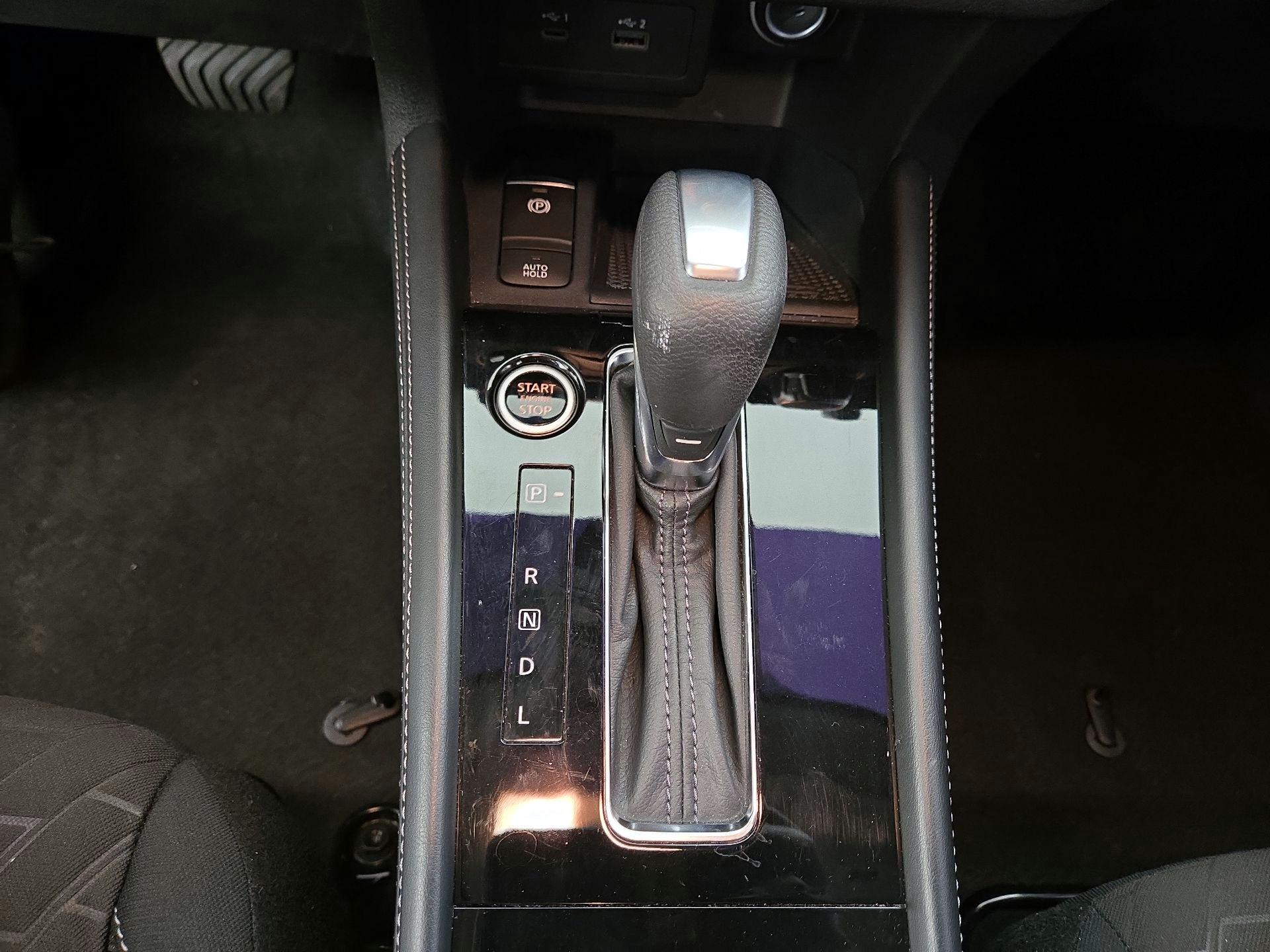 Thumbnail: 2023 Nissan Kicks - 16