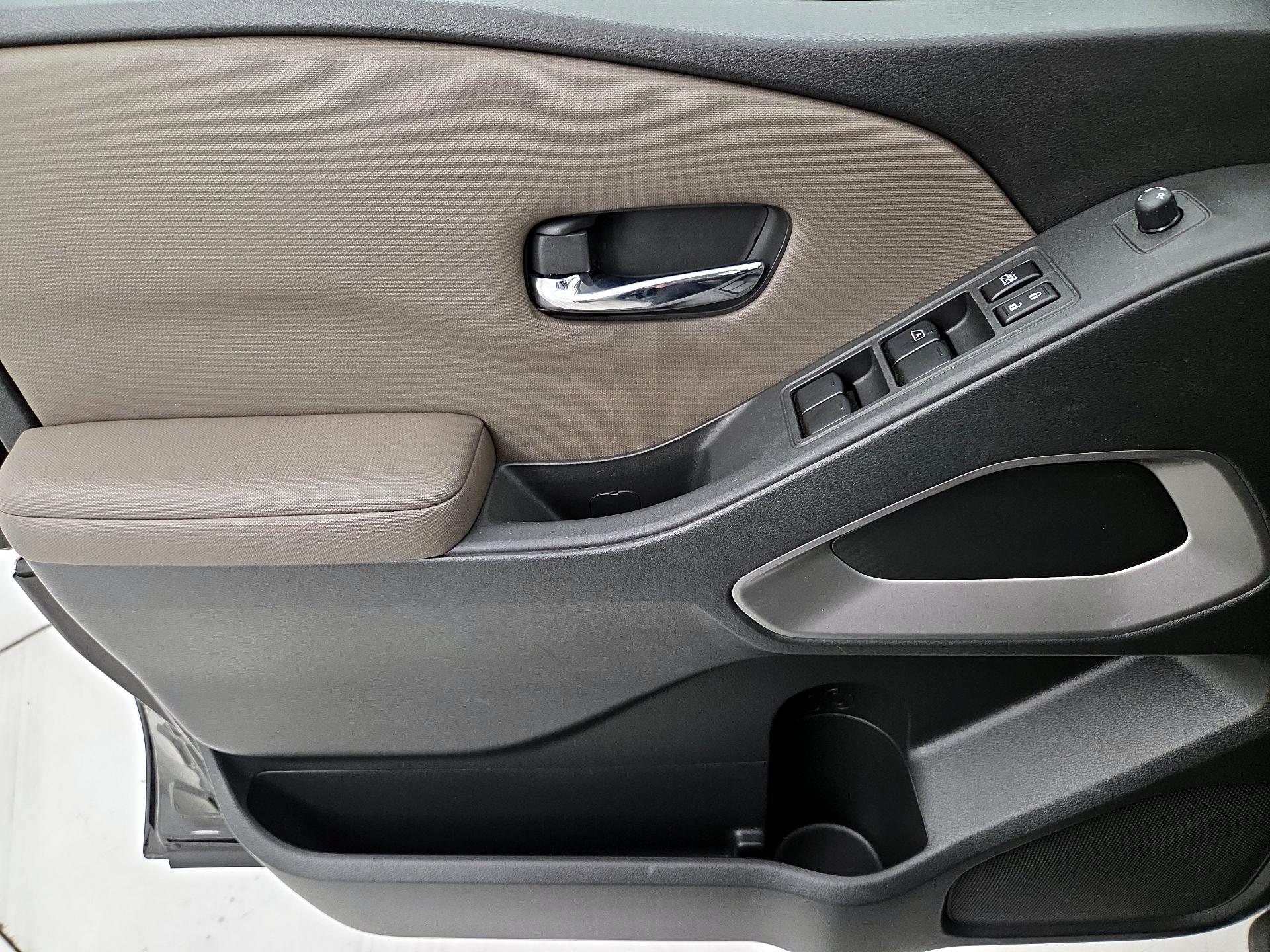 Thumbnail: 2023 Nissan Frontier - 12