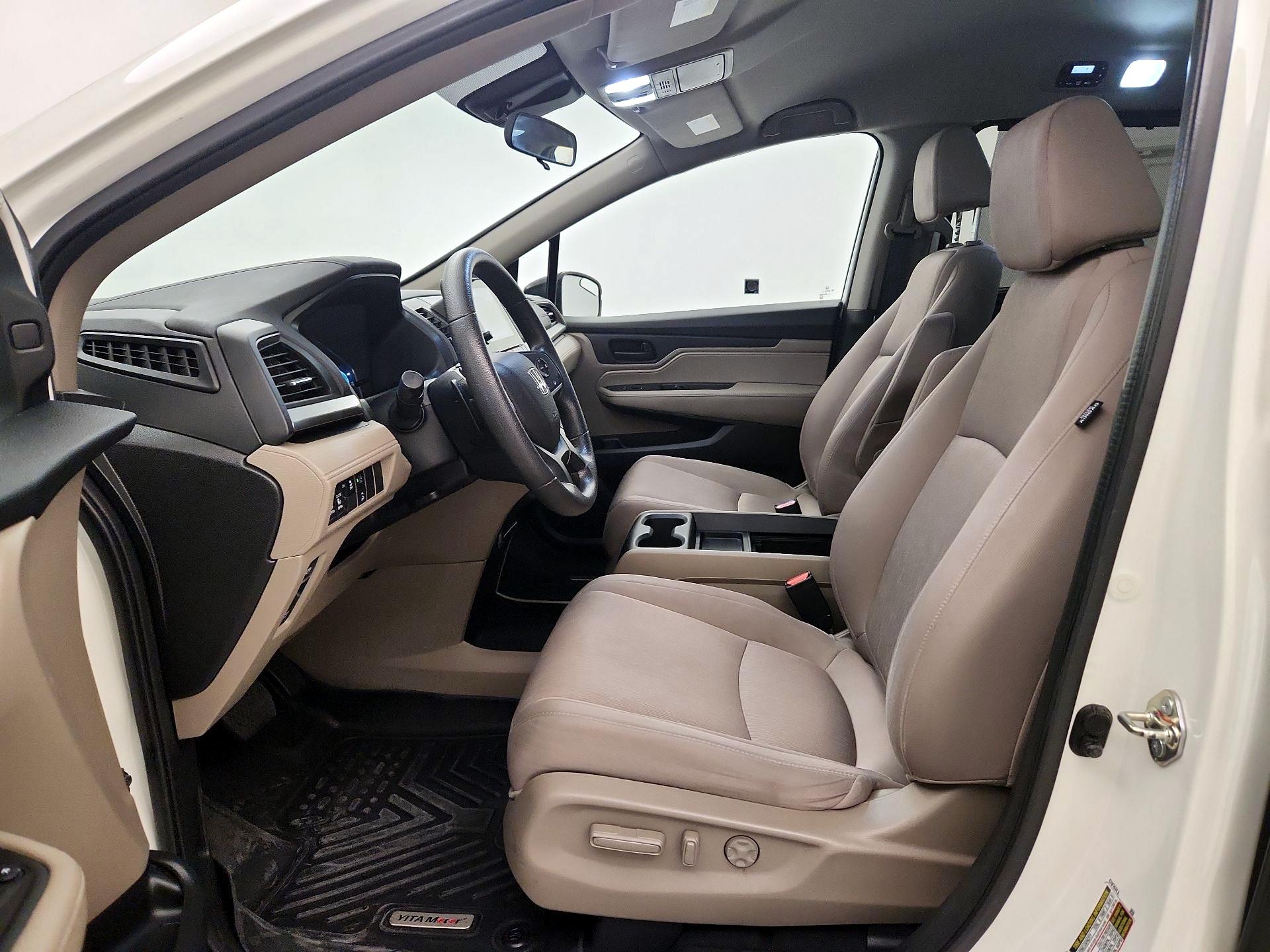 Thumbnail: 2018 Honda Odyssey - 11