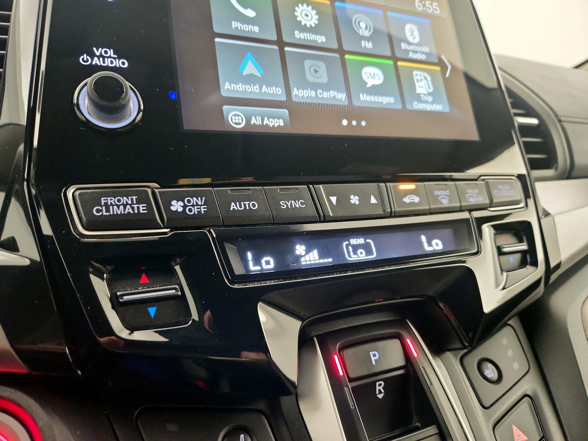 Thumbnail: 2018 Honda Odyssey - 16
