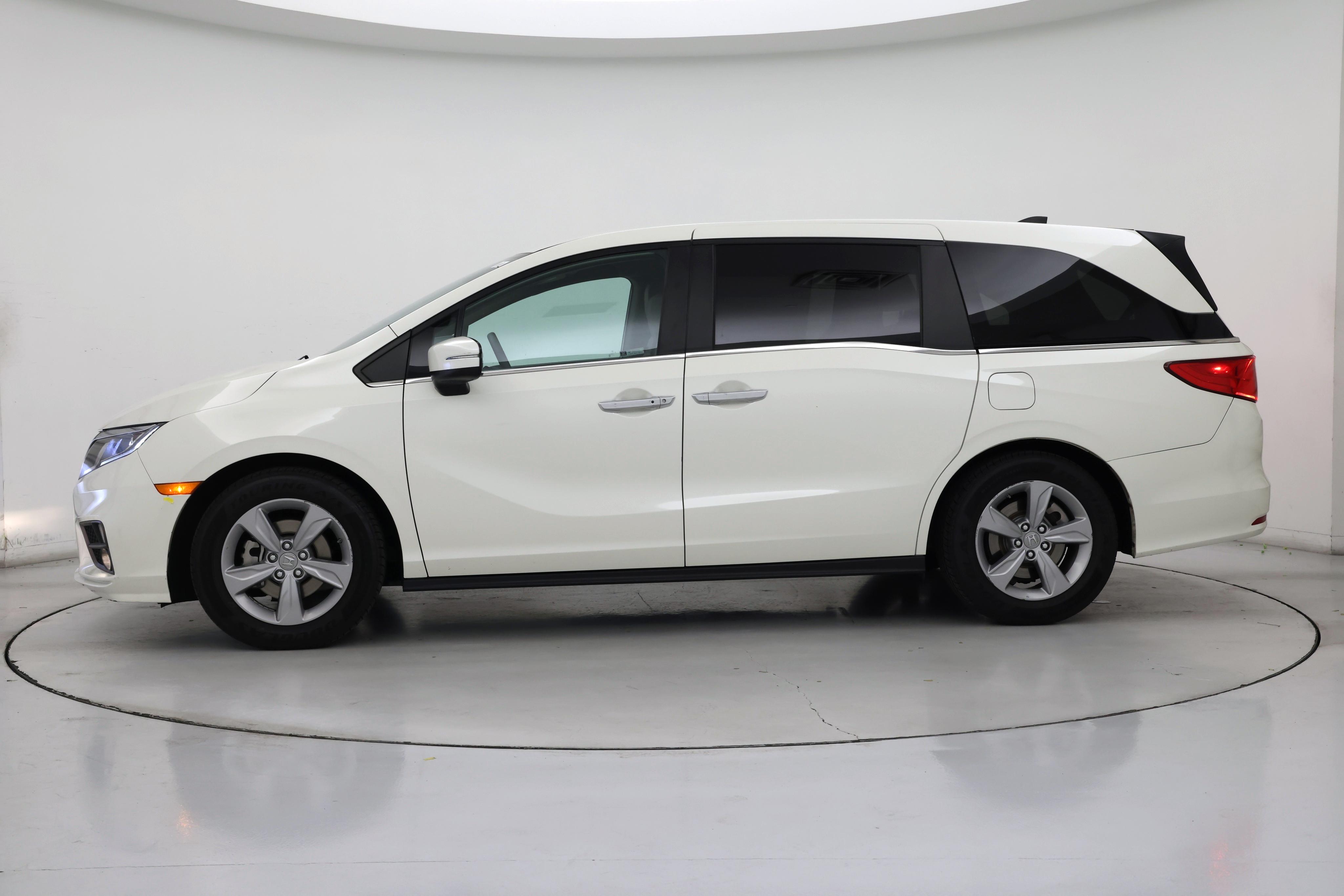 Thumbnail: 2018 Honda Odyssey - 3