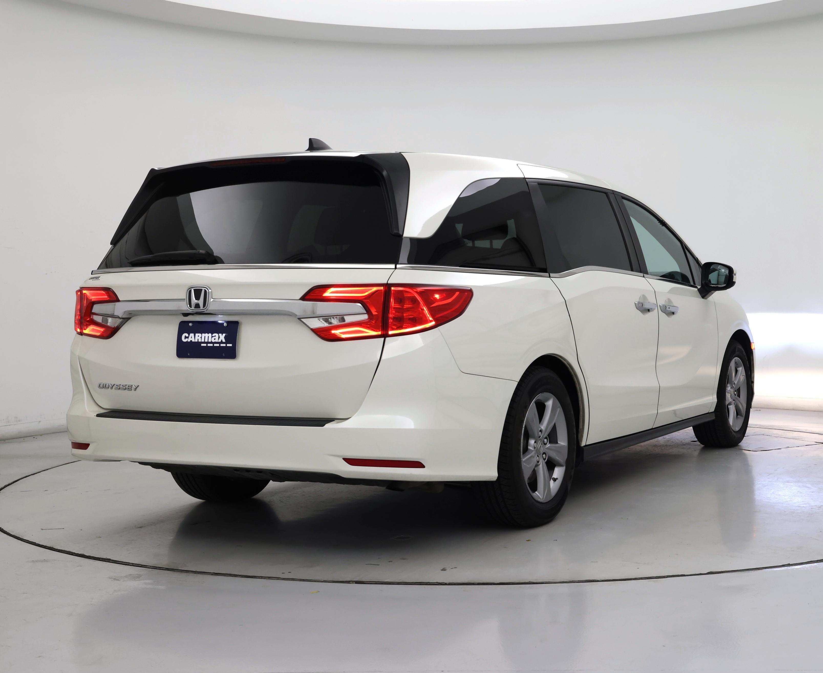 Thumbnail: 2018 Honda Odyssey - 8