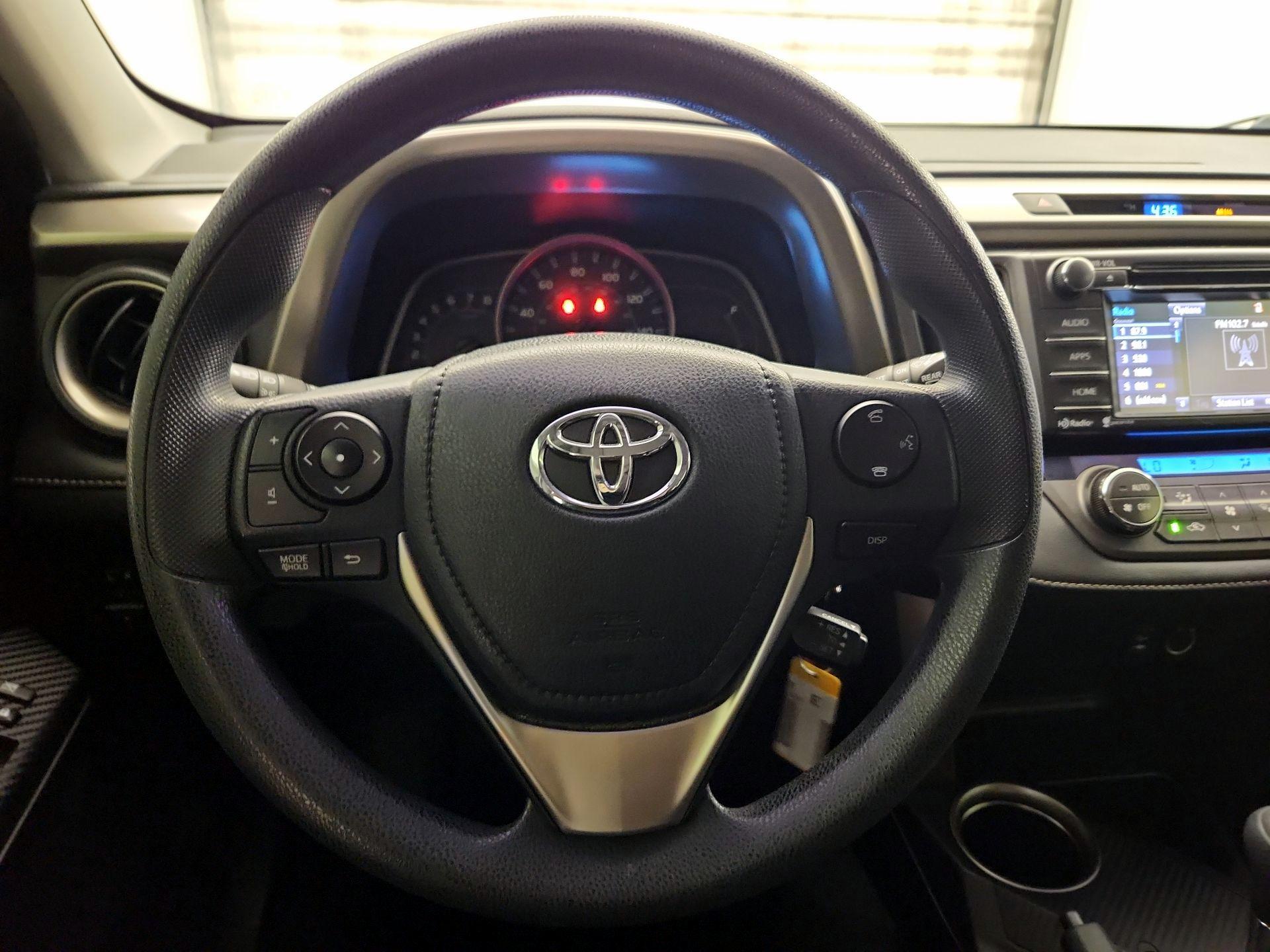 Thumbnail: 2014 Toyota RAV4 - 10