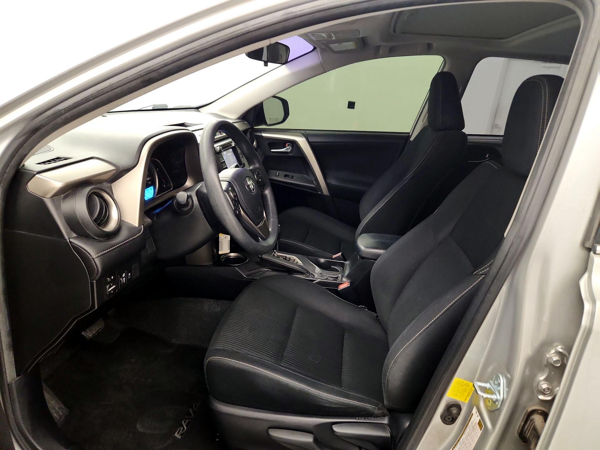 Thumbnail: 2014 Toyota RAV4 - 11