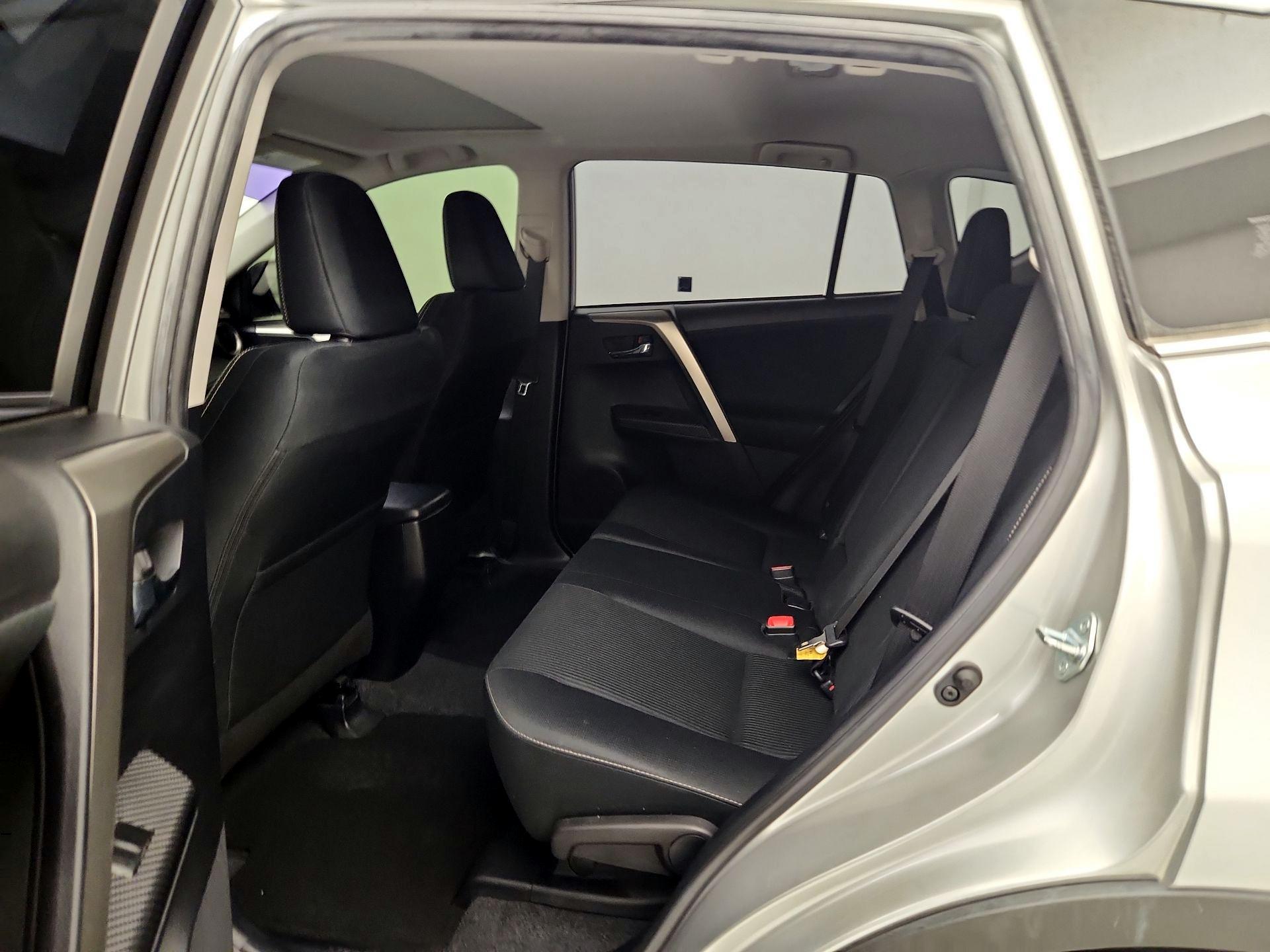 Thumbnail: 2014 Toyota RAV4 - 20