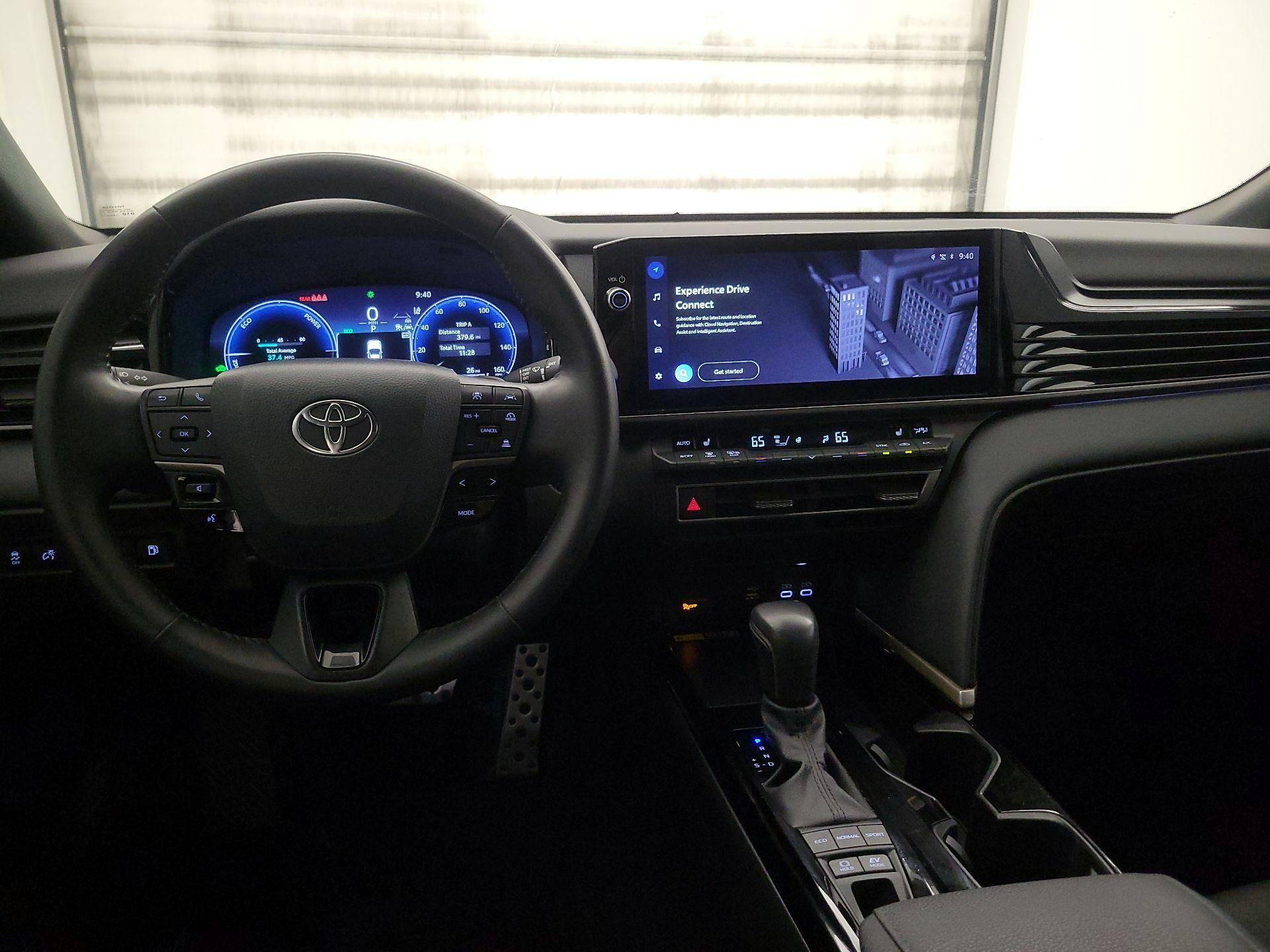 Thumbnail: 2025 Toyota Camry - 9