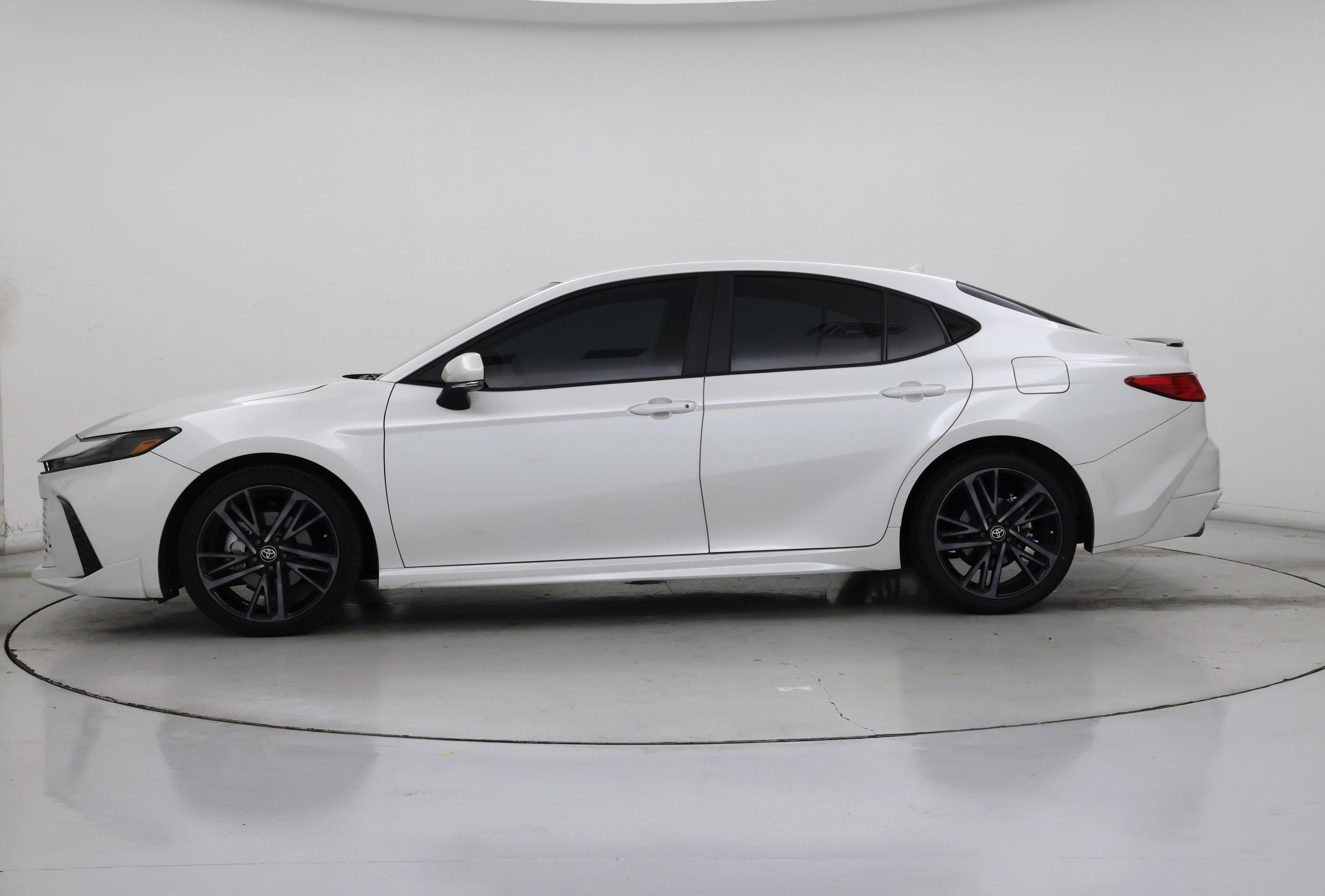 Thumbnail: 2025 Toyota Camry - 3