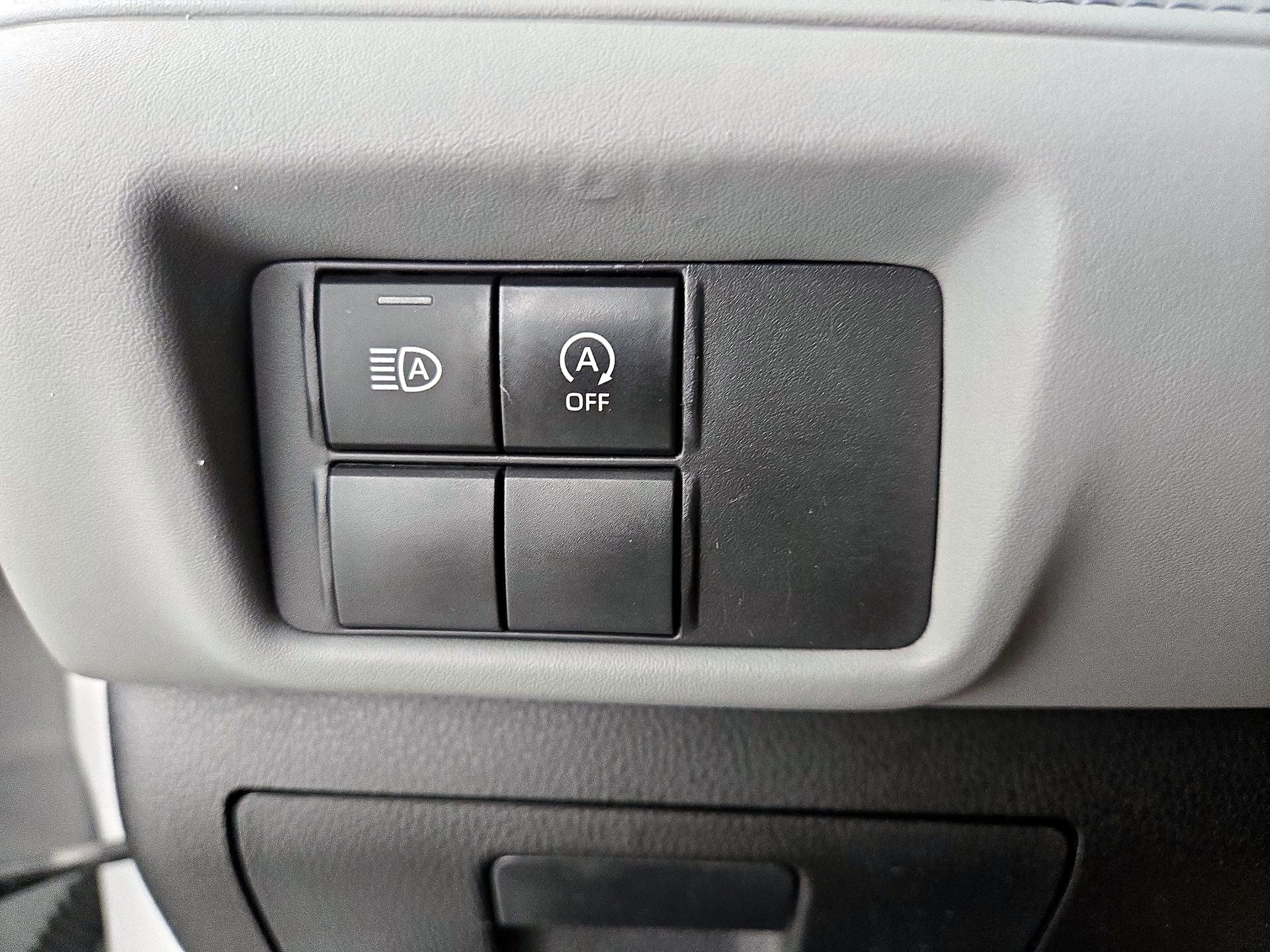 Thumbnail: 2023 Toyota Highlander - 13