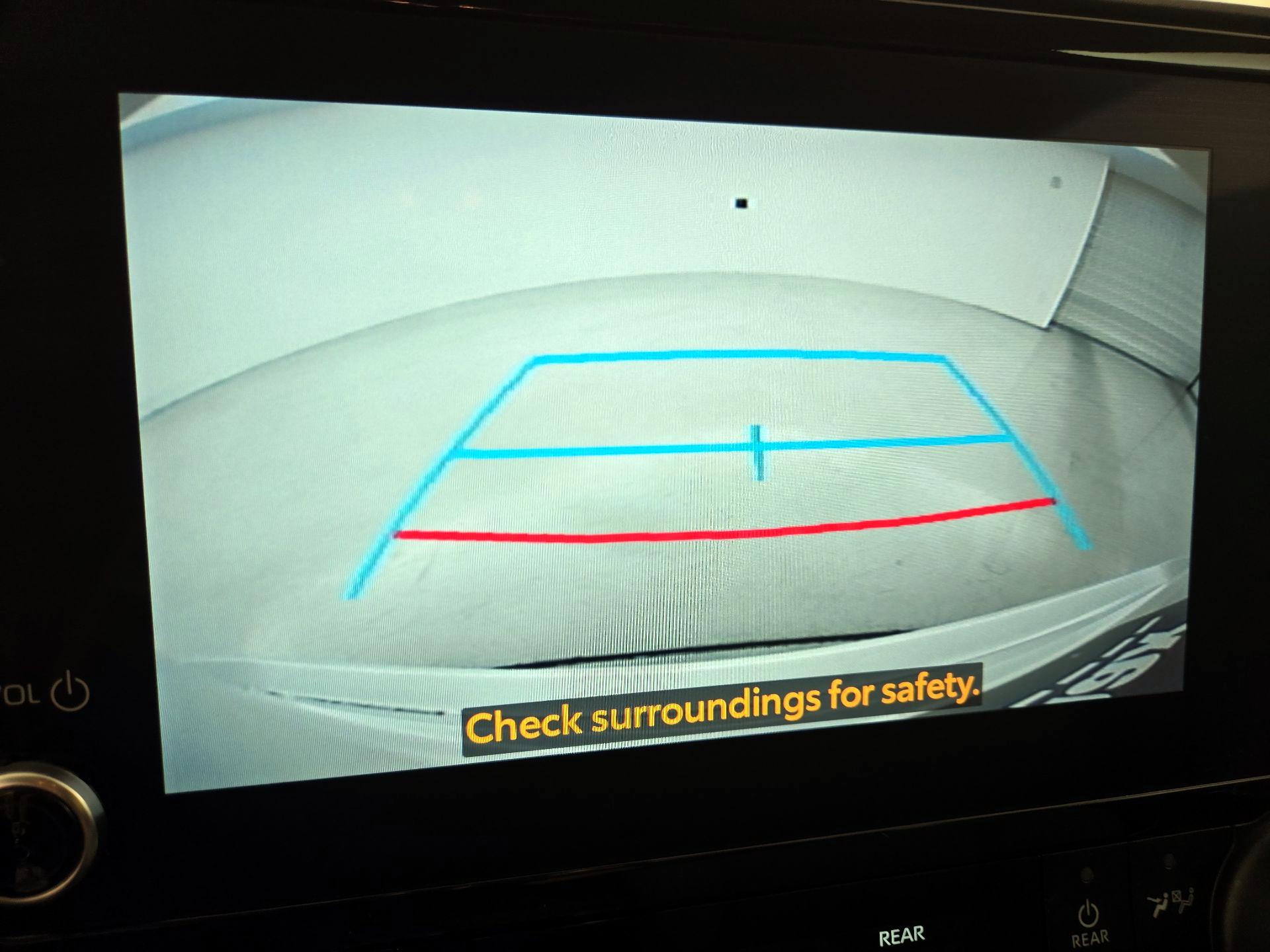 Thumbnail: 2023 Toyota Highlander - 14