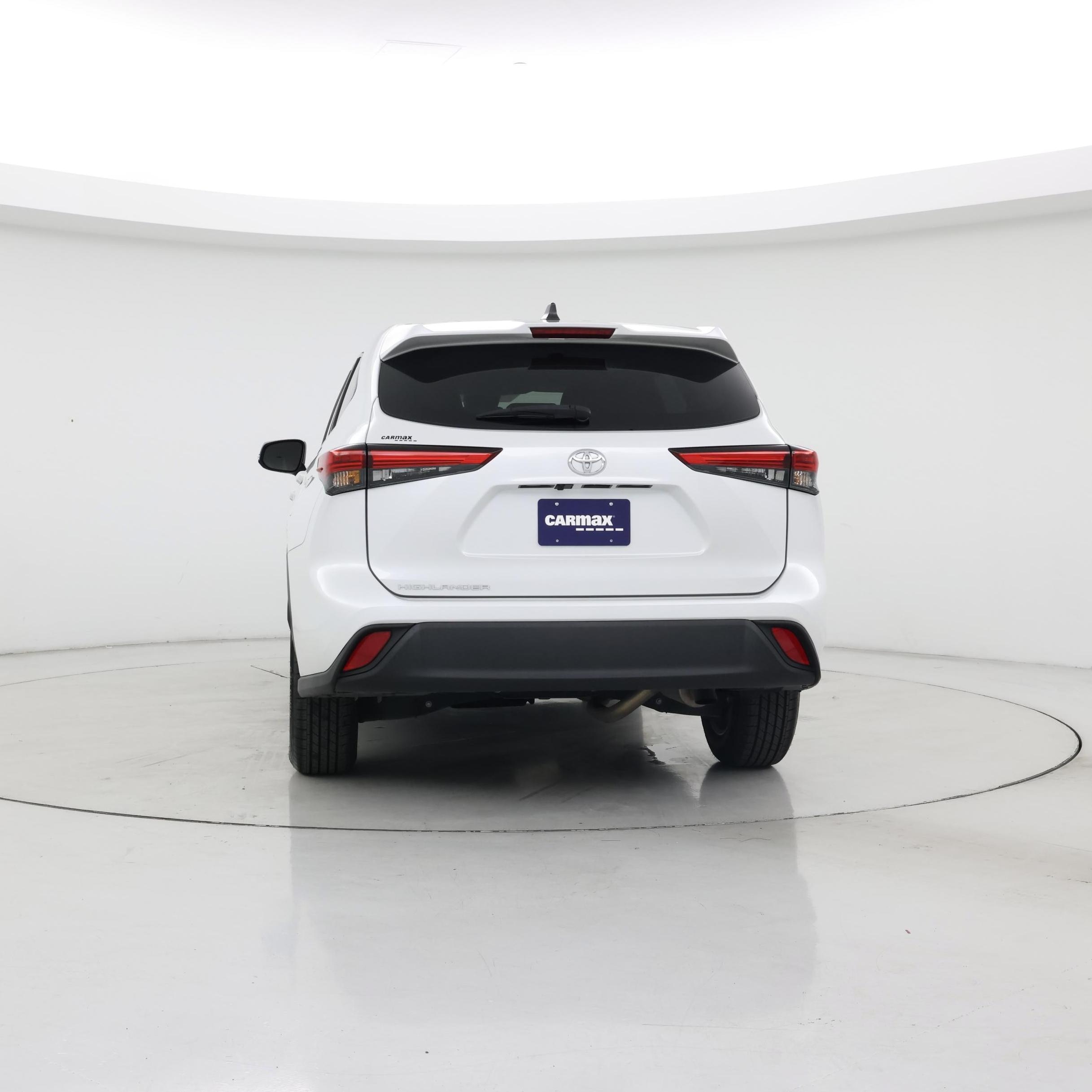 Thumbnail: 2023 Toyota Highlander - 6