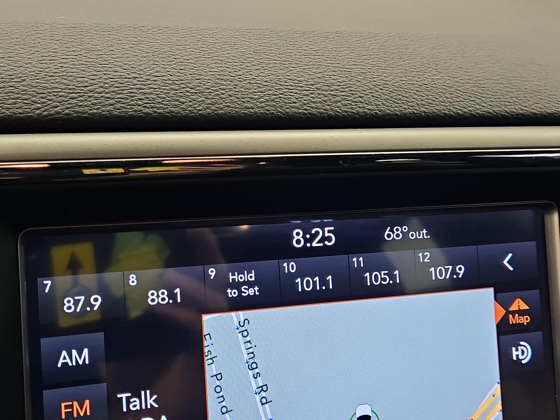 Thumbnail: 2018 Jeep Grand Cherokee - 16