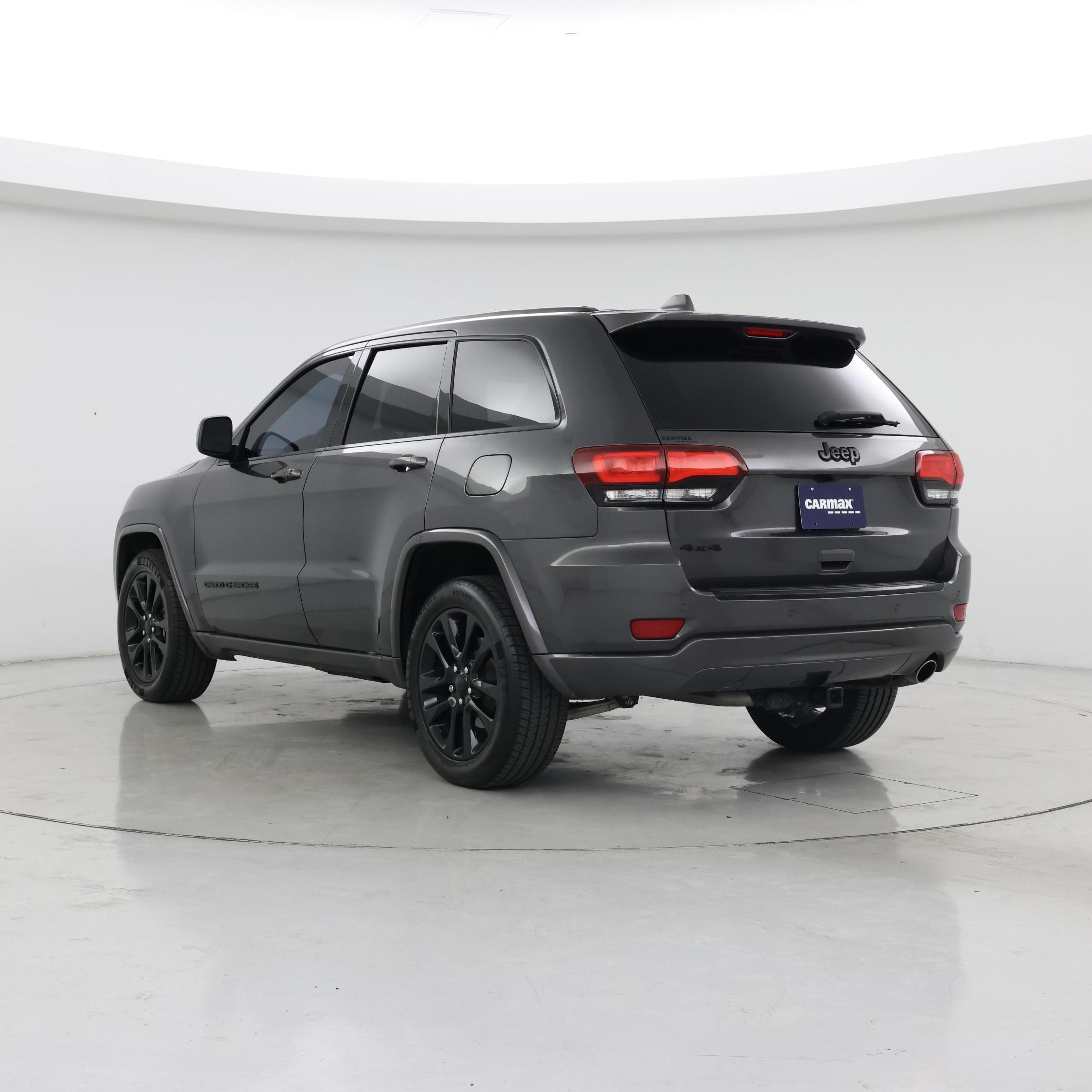 Thumbnail: 2018 Jeep Grand Cherokee - 2