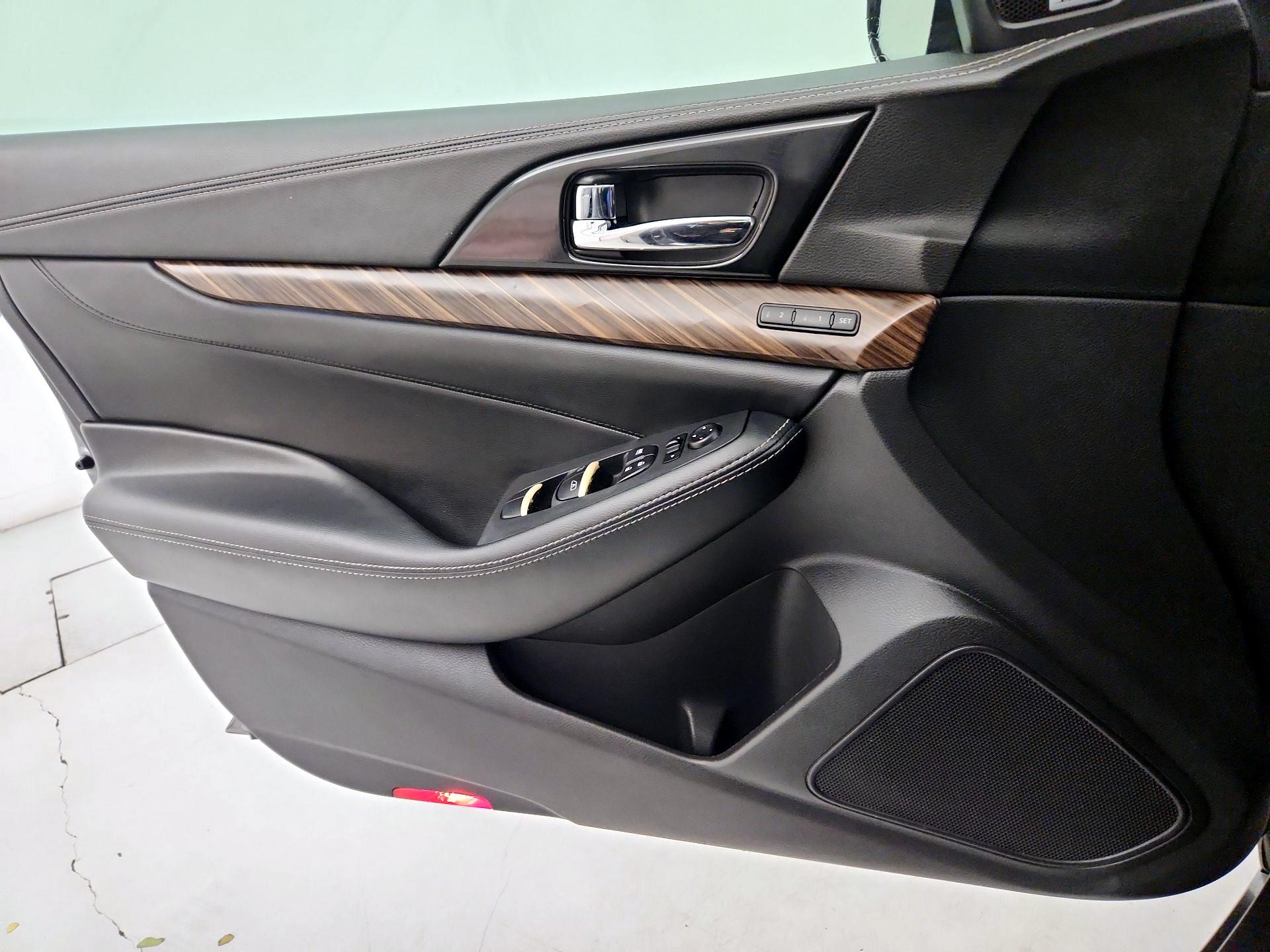 Thumbnail: 2018 Nissan Maxima - 12