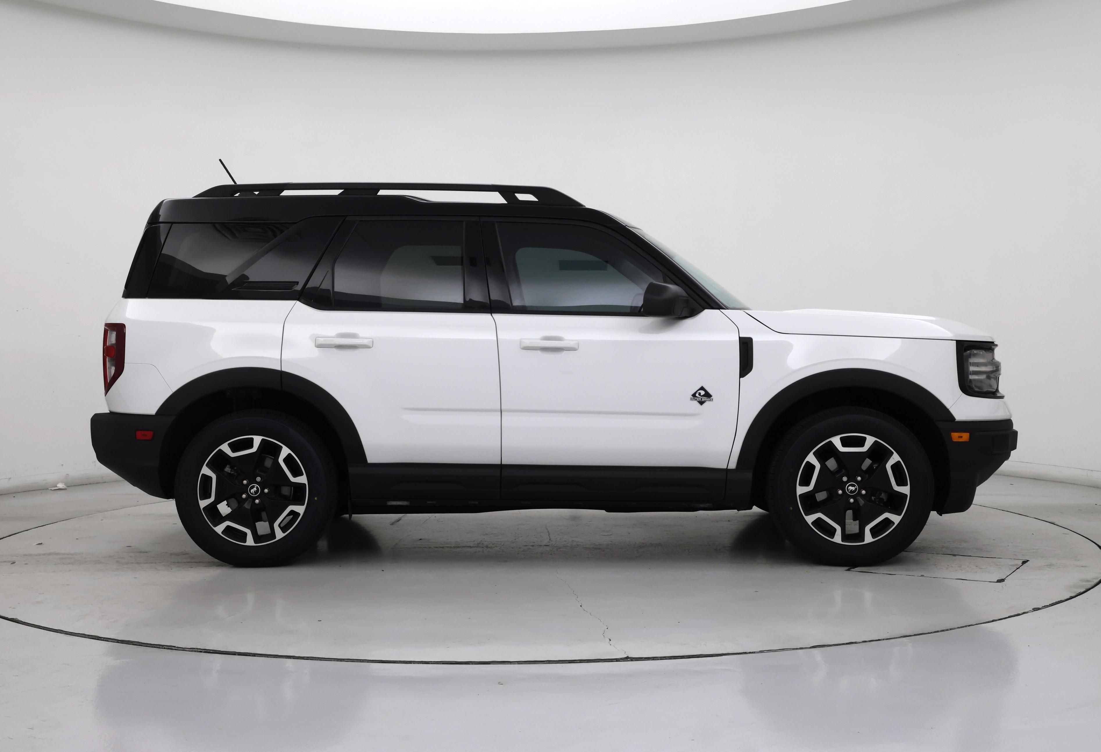 Thumbnail: 2022 Ford Bronco Sport - 7