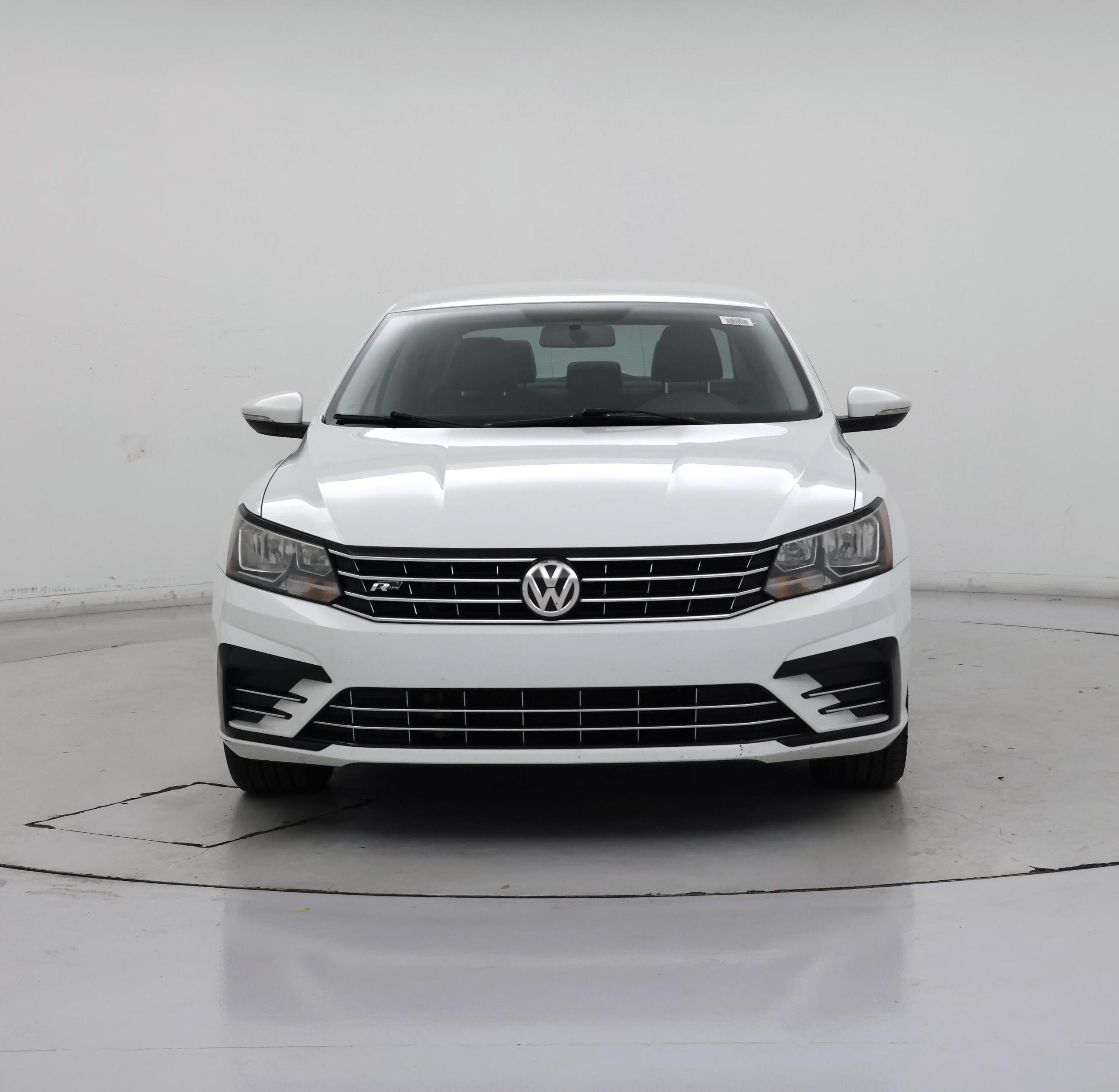 Thumbnail: 2017 Volkswagen Passat - 5