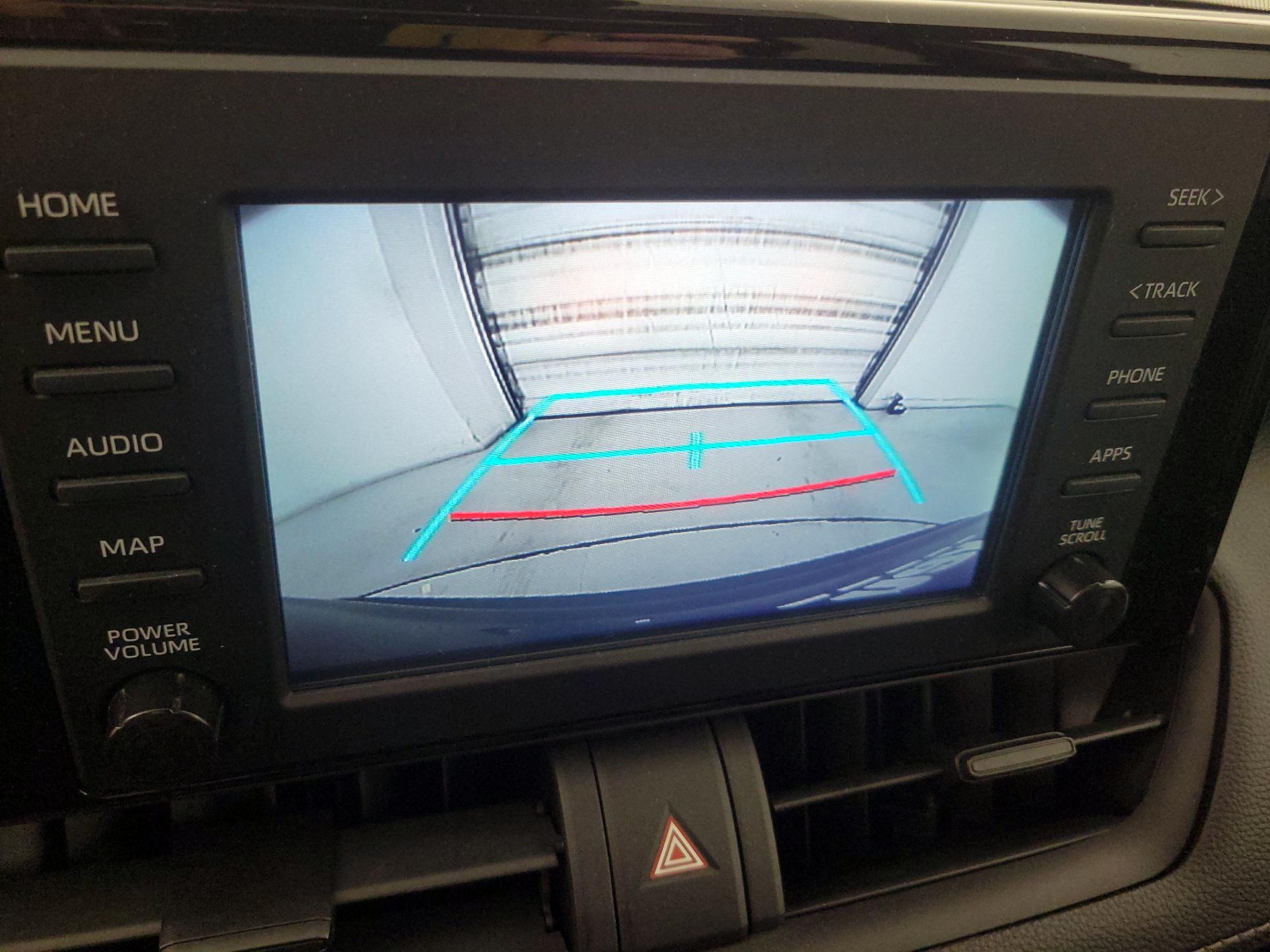 Thumbnail: 2019 Toyota RAV4 - 15