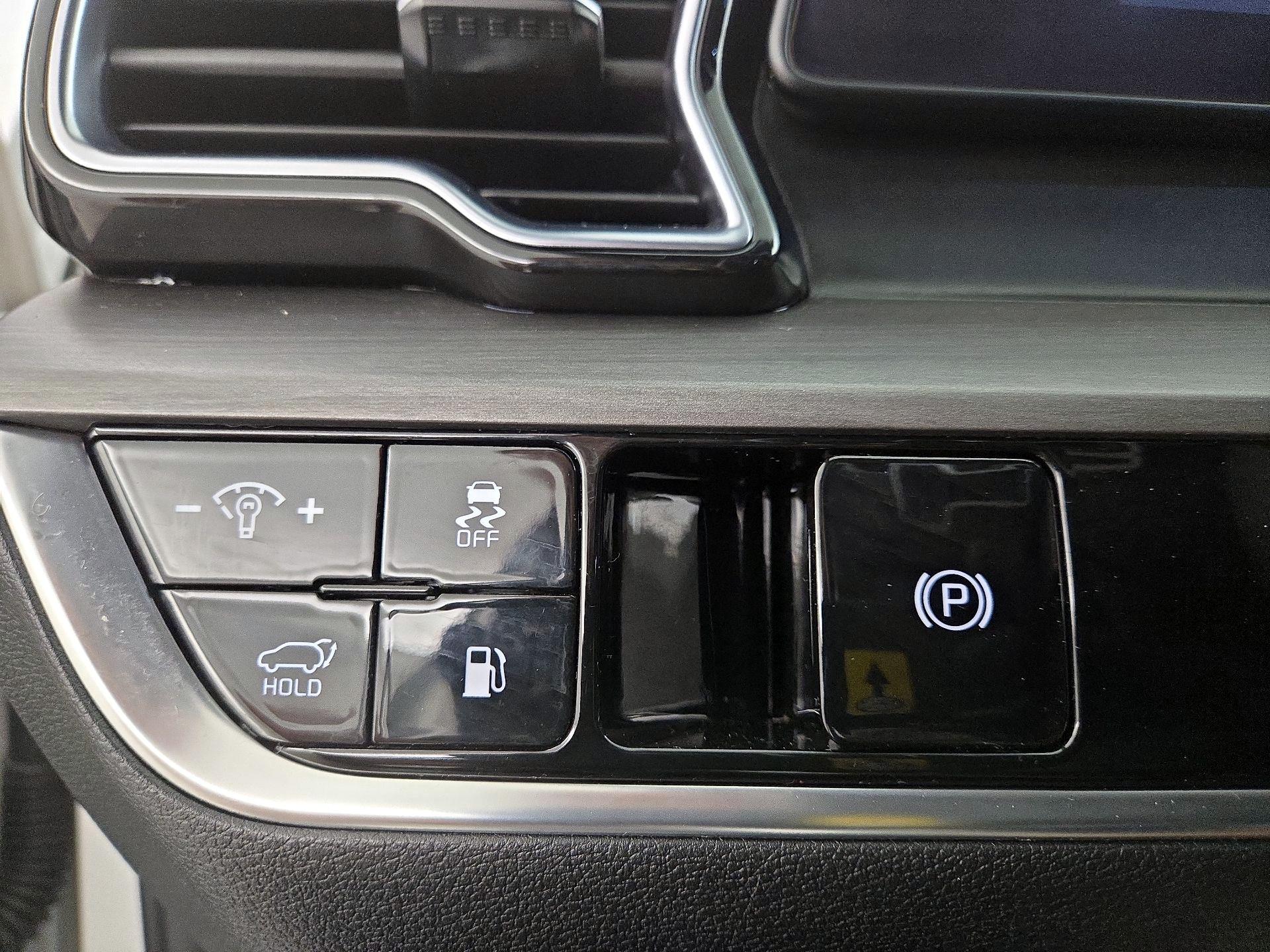 Thumbnail: 2023 Kia Sportage - 13