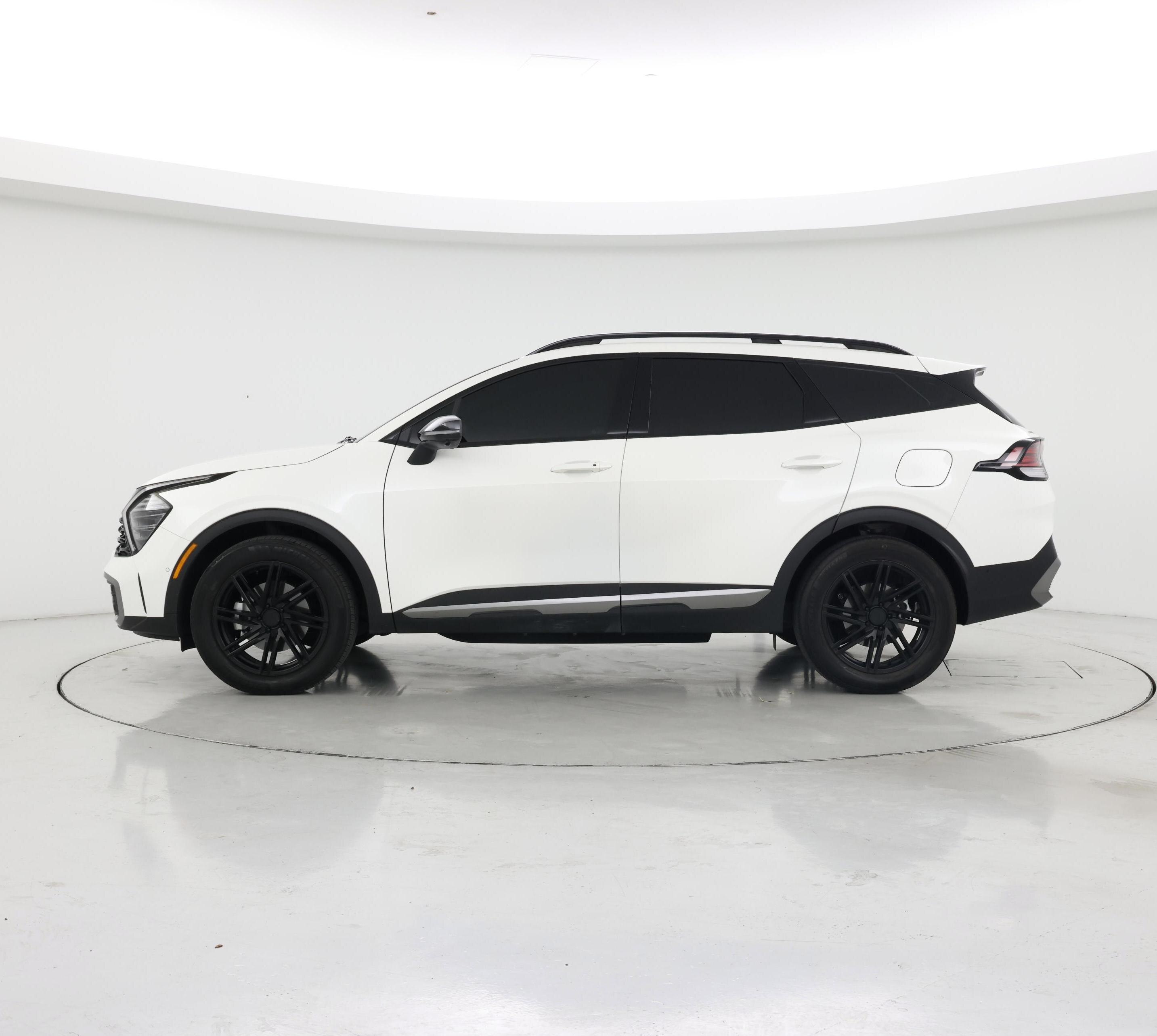 Thumbnail: 2023 Kia Sportage - 3