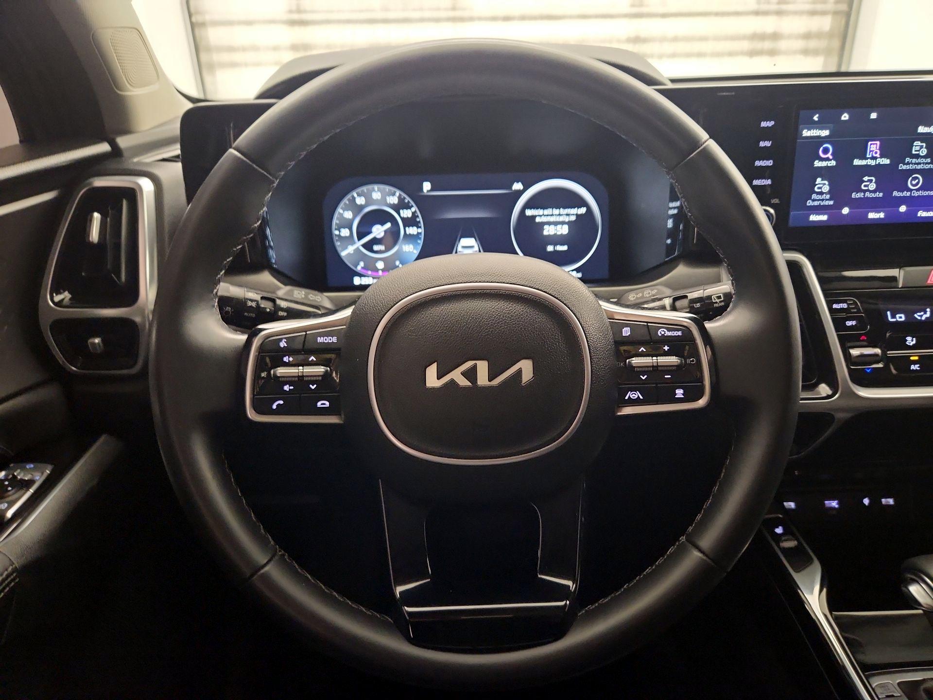 Thumbnail: 2023 Kia Sorento - 10