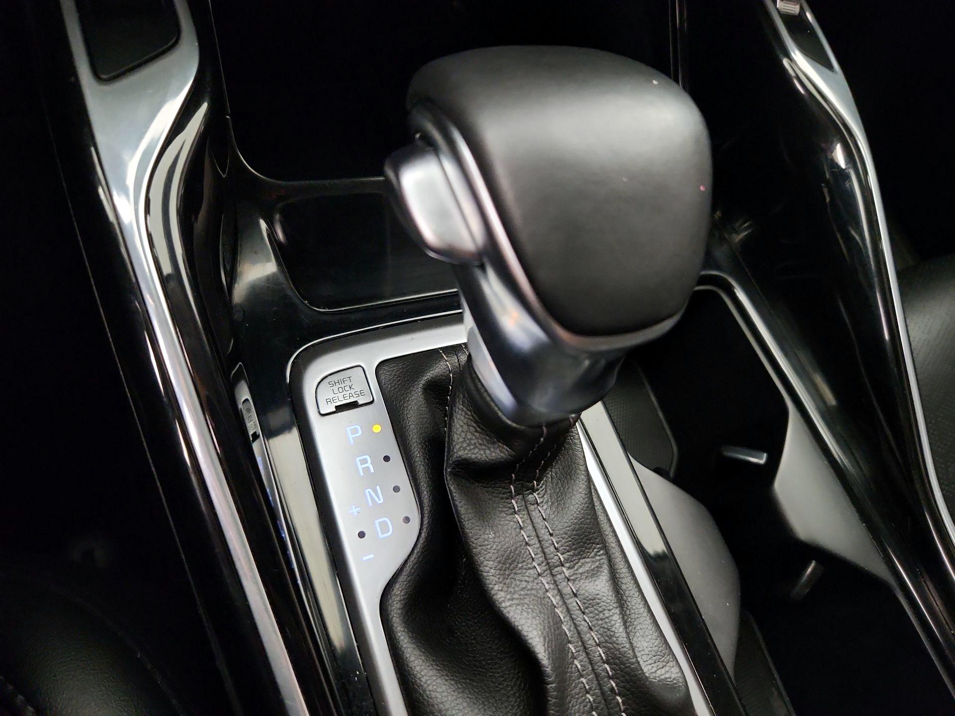 Thumbnail: 2023 Kia Sorento - 18