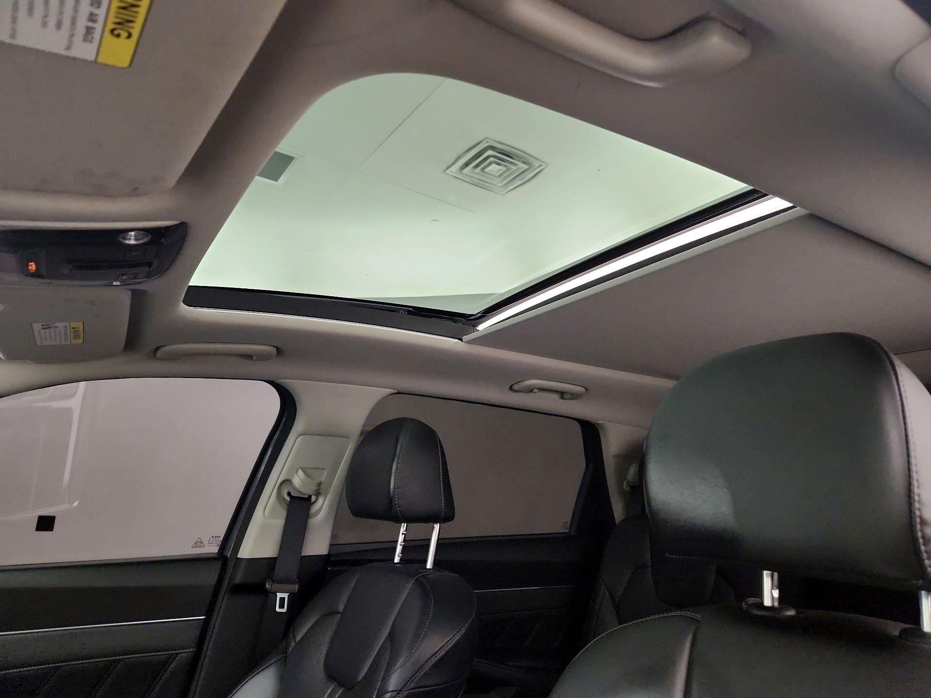 Thumbnail: 2023 Kia Sorento - 20