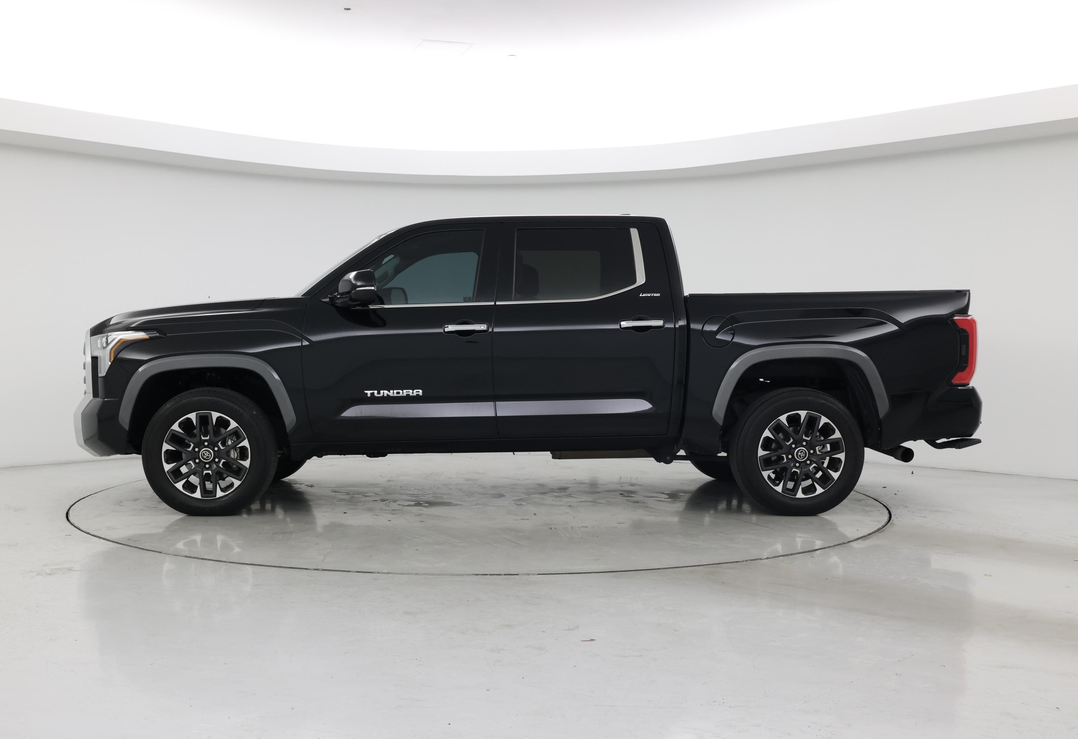 Thumbnail: 2023 Toyota Tundra - 3