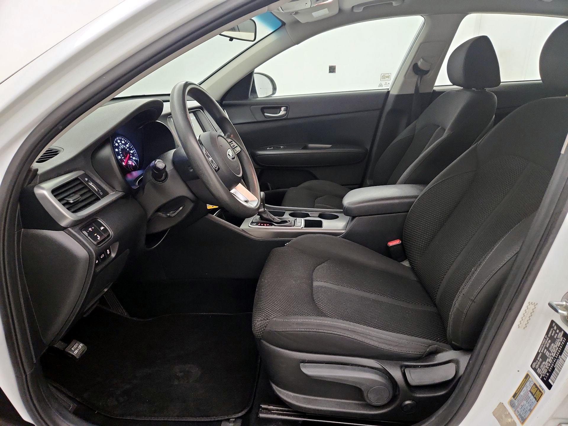 Thumbnail: 2019 Kia Optima - 11